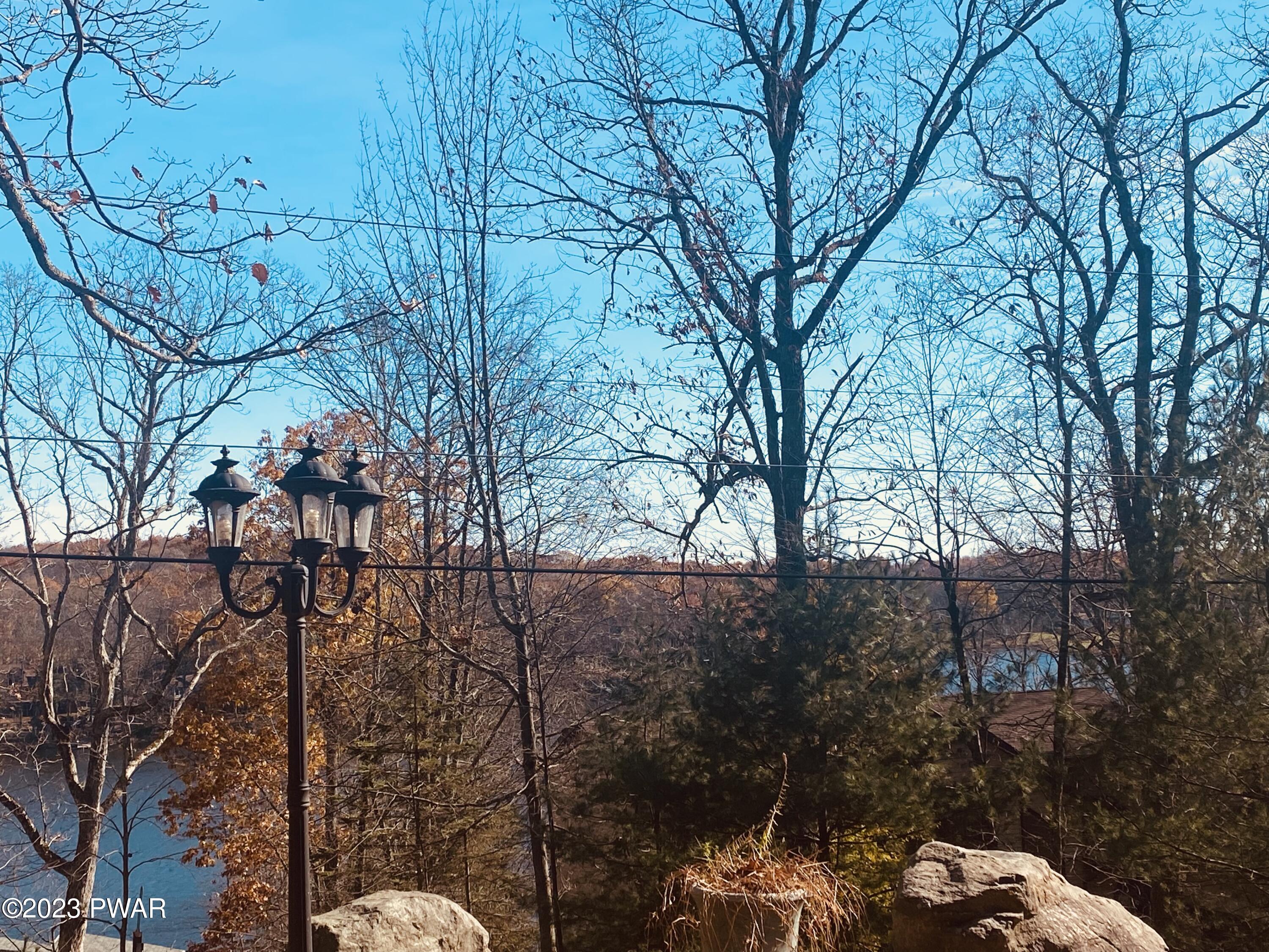 Lords Valley, Pennsylvania 18428, United States, 3 Bedrooms Bedrooms, ,2 BathroomsBathrooms,Residential,Pending,68682