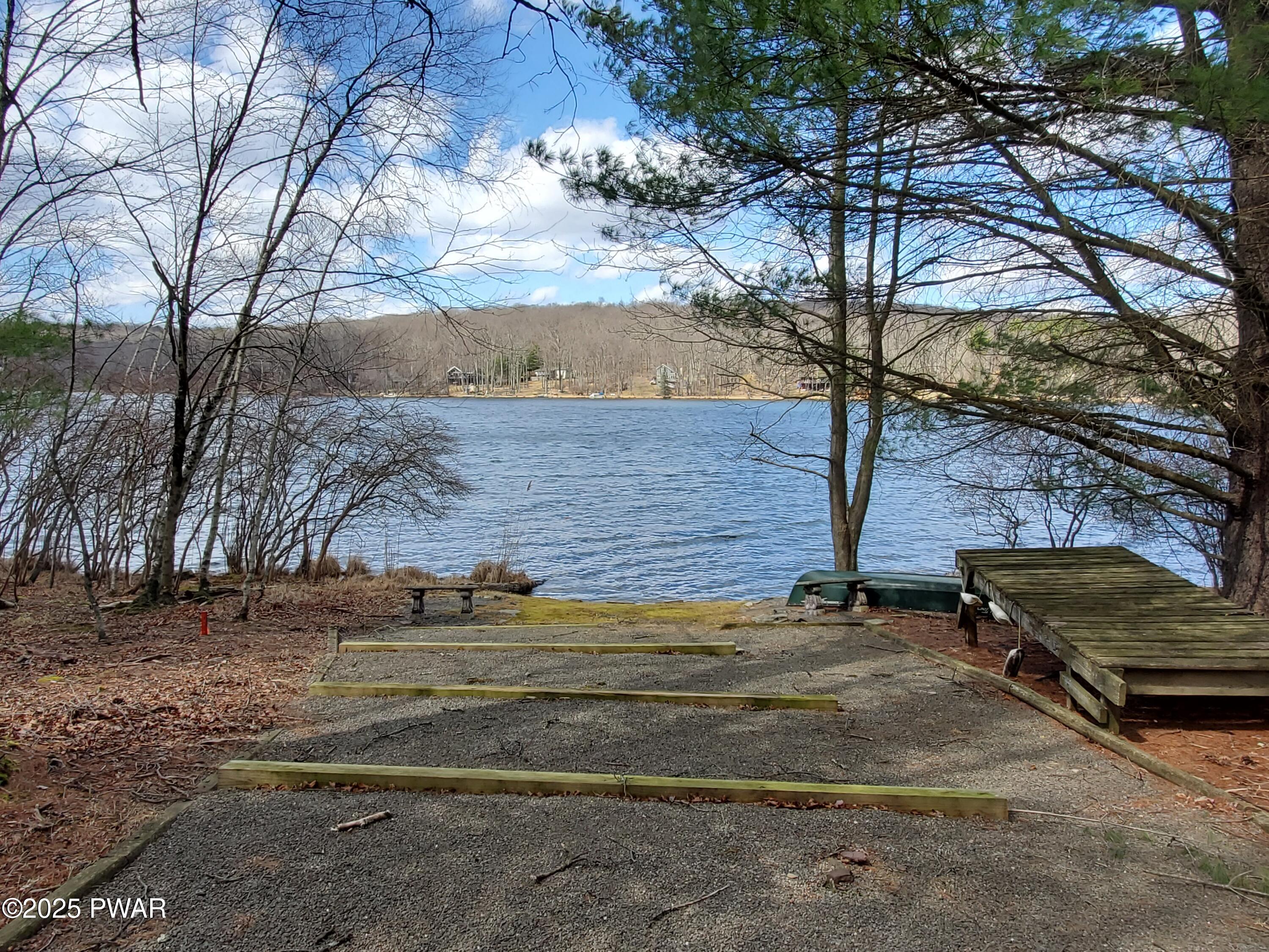 107 Cherry Point Court, Hawley, Pennsylvania image 4