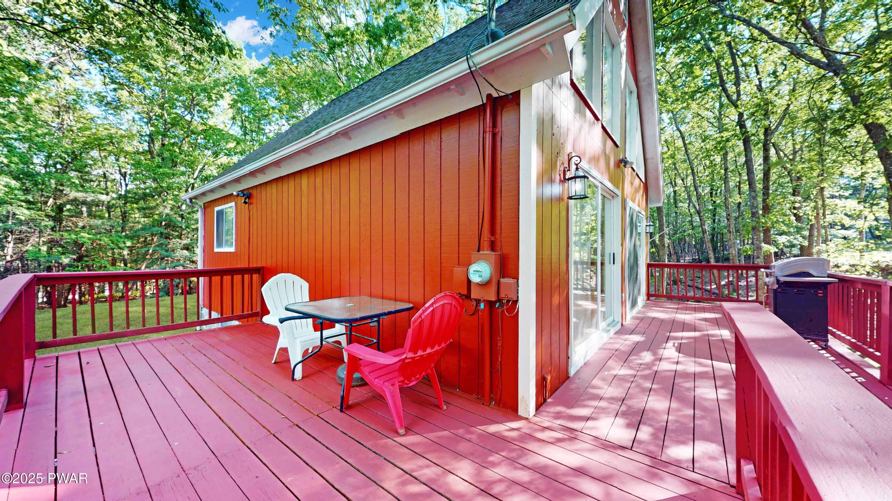 108 Tulip Street, Dingmans Ferry, Pennsylvania image 4