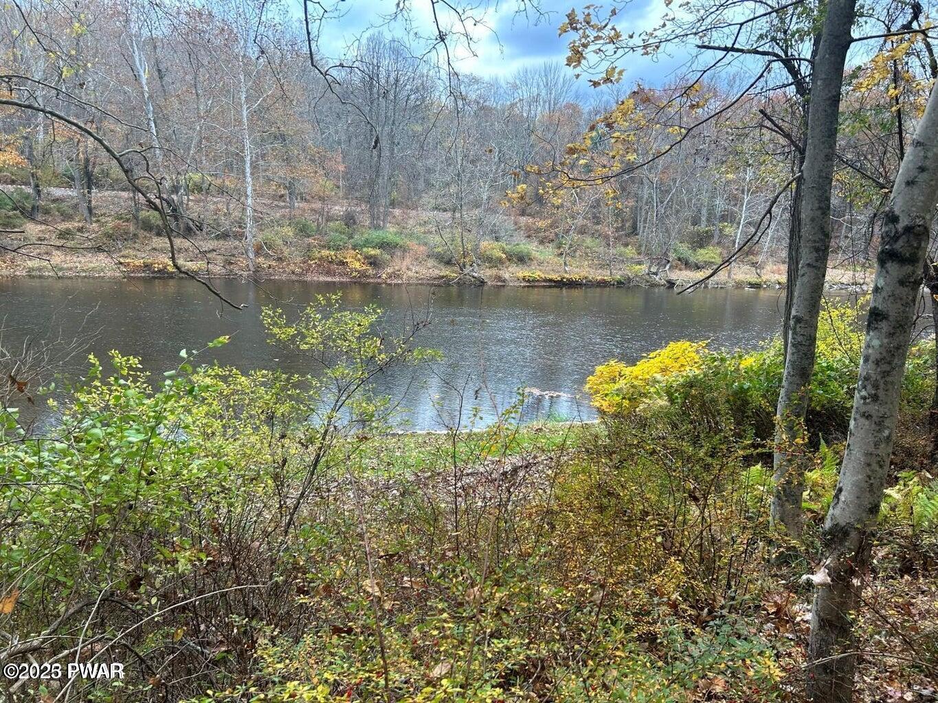 22 & 23 Canal Drive, Hawley, Pennsylvania image 3