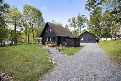 Homes For Sale - 109 Hazleton Drive<br/> Greentown, PA 18426