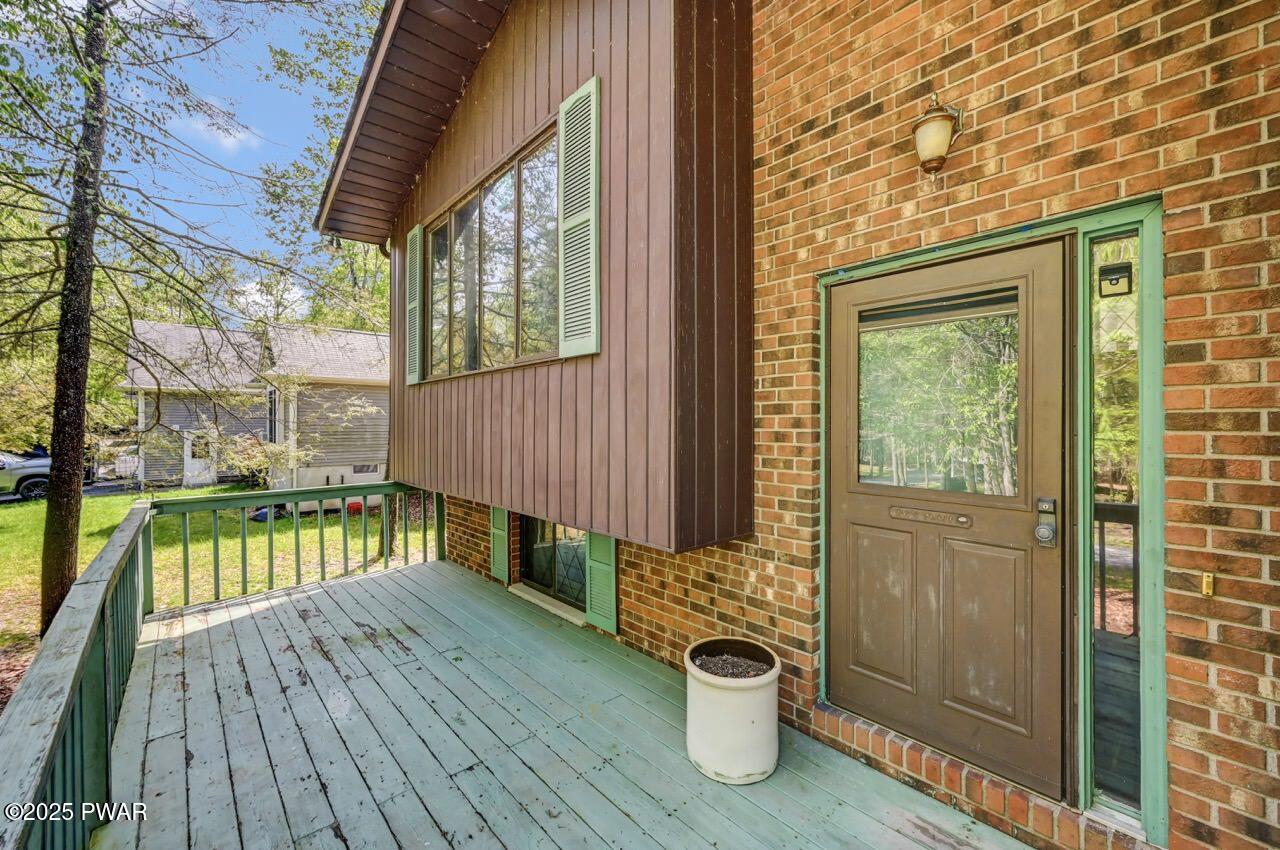 1036 Mountain Top Drive, Lake Ariel, Pennsylvania image 5
