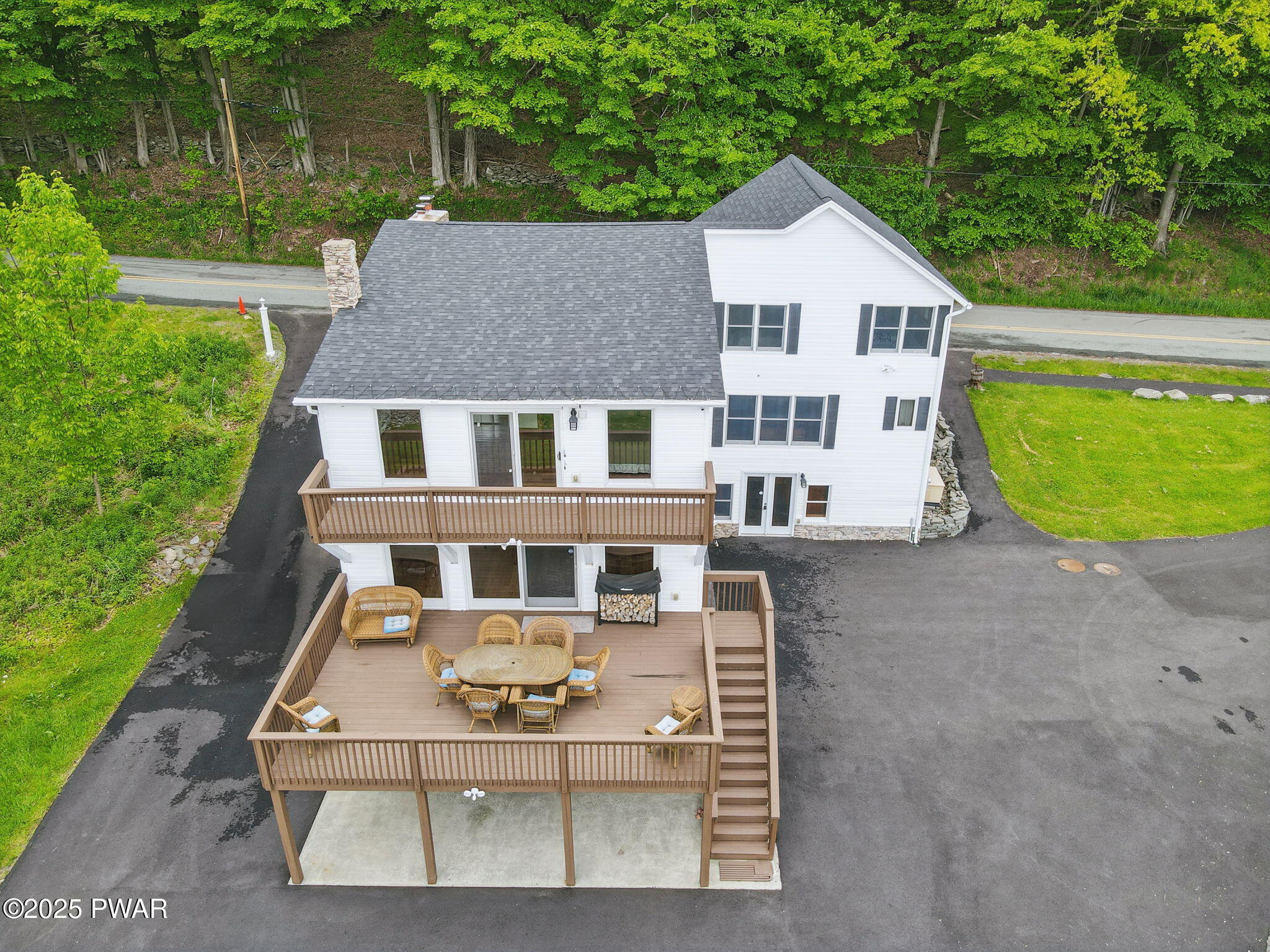 540 Pleasant Mount Drive, Forest City, Pennsylvania image 4