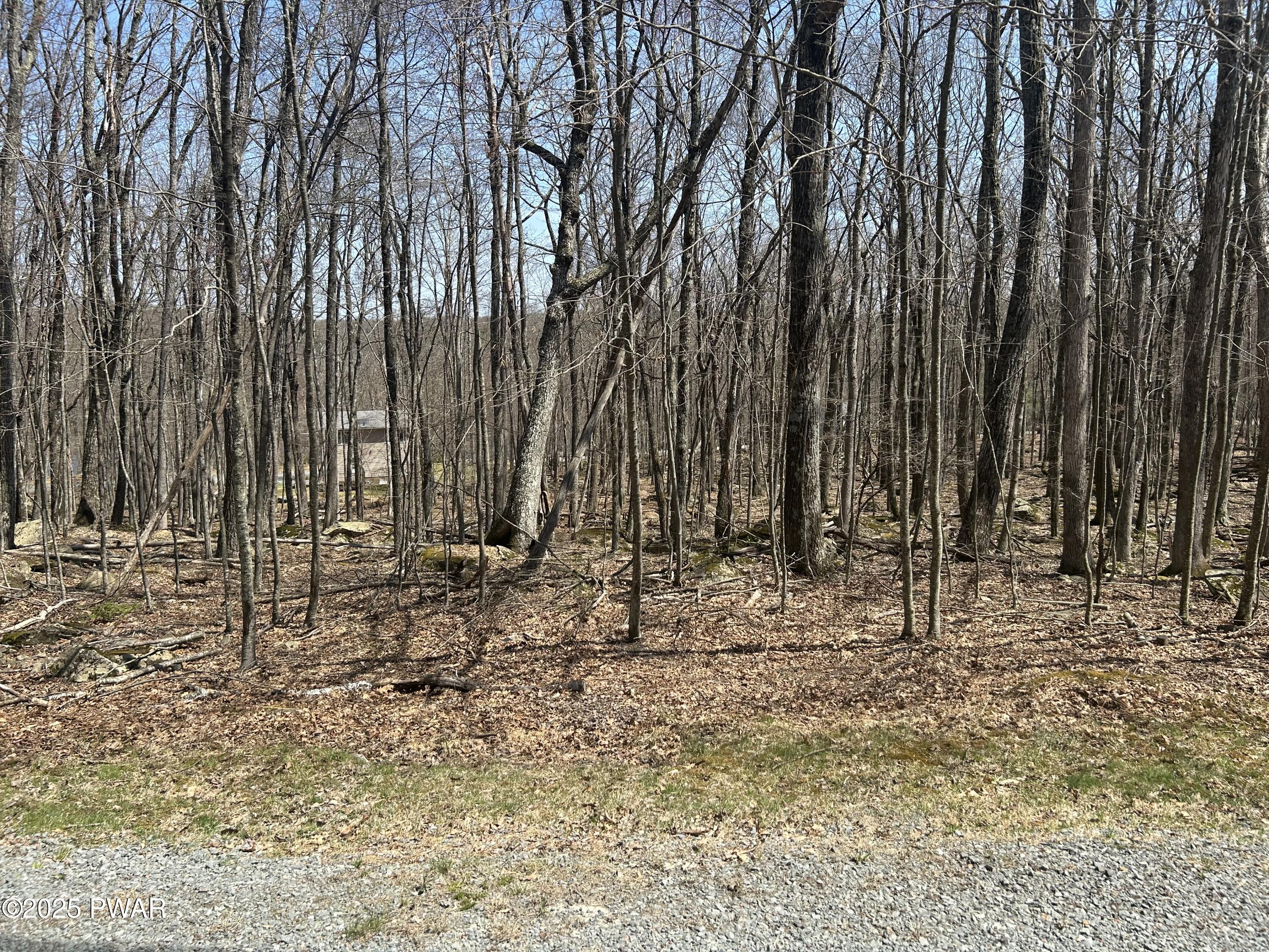 130 Laurel Circle, Hawley, Pennsylvania image 1