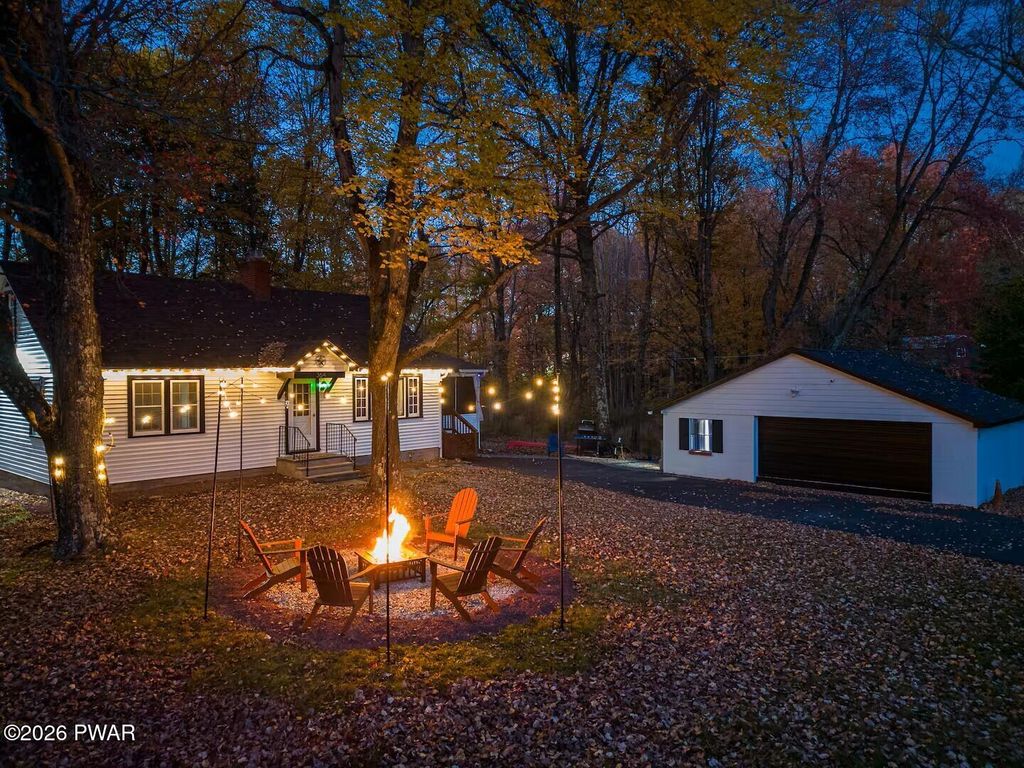 Photo of 364 E Shore Drive, Lake Ariel, PA 18436 (MLS # PW261006)