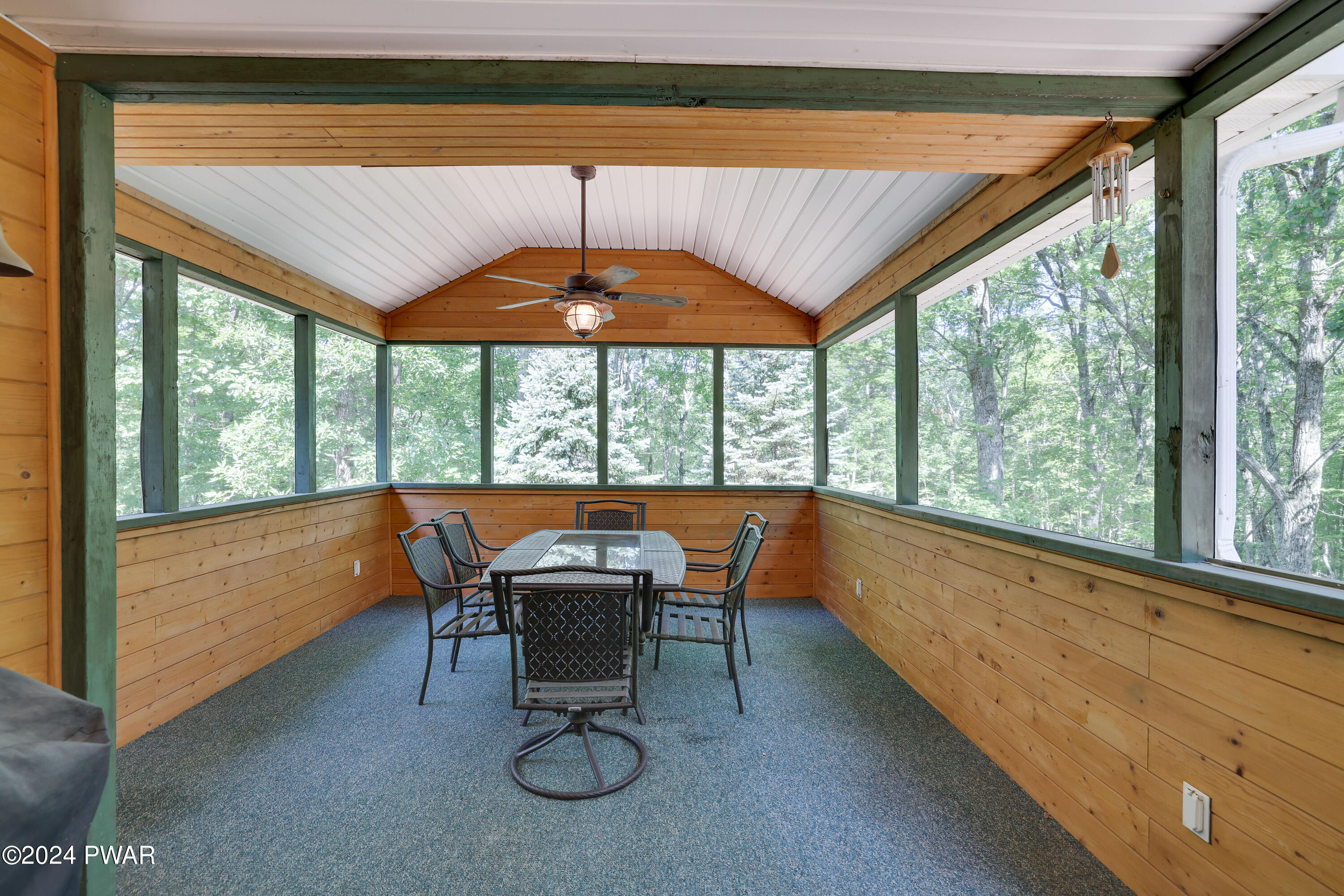 Hawley, Pennsylvania 18428, United States, 3 Bedrooms Bedrooms, ,2 BathroomsBathrooms,Residential,Pending,45841