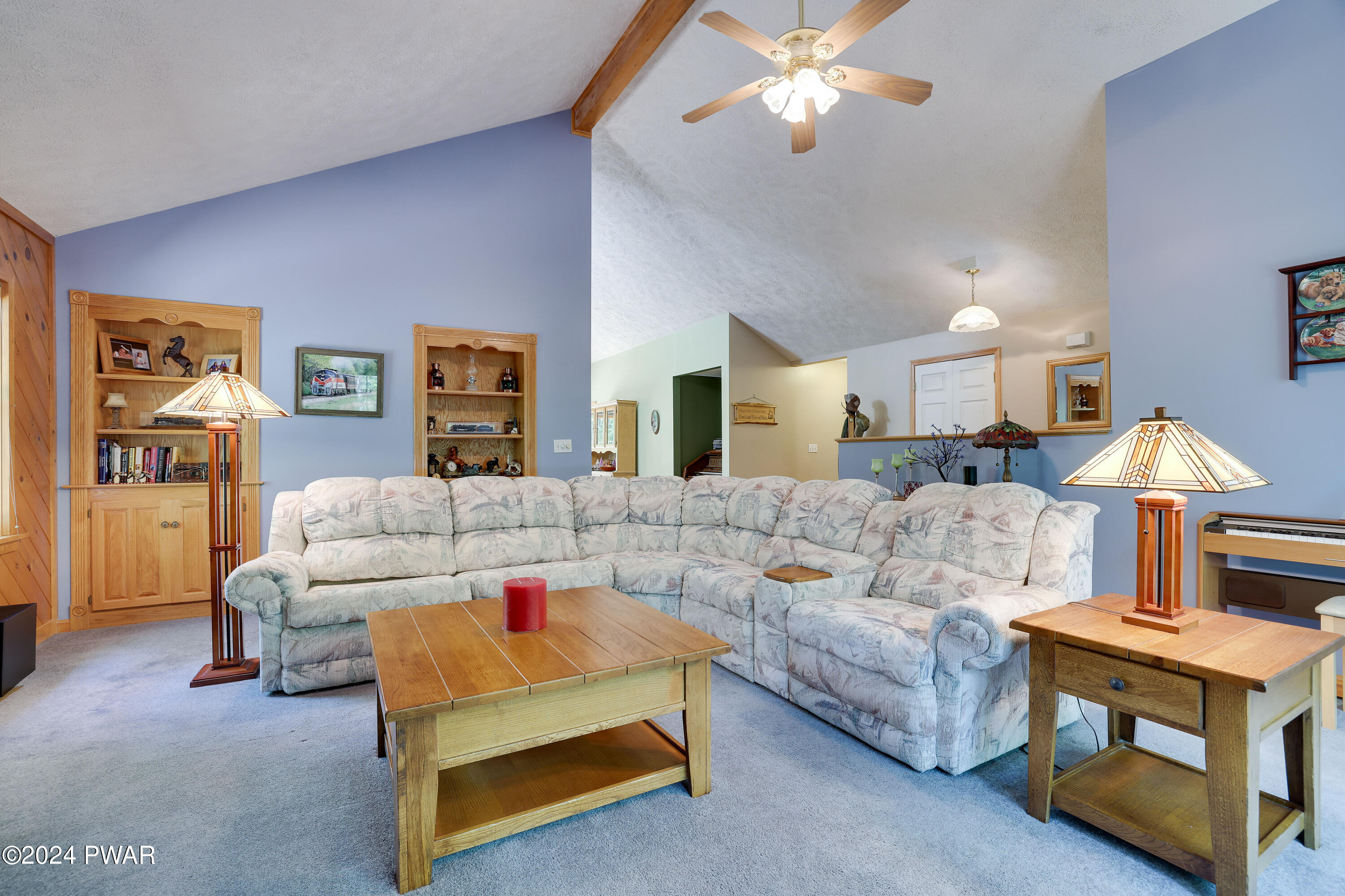 Hawley, Pennsylvania 18428, United States, 3 Bedrooms Bedrooms, ,2 BathroomsBathrooms,Residential,Pending,45841