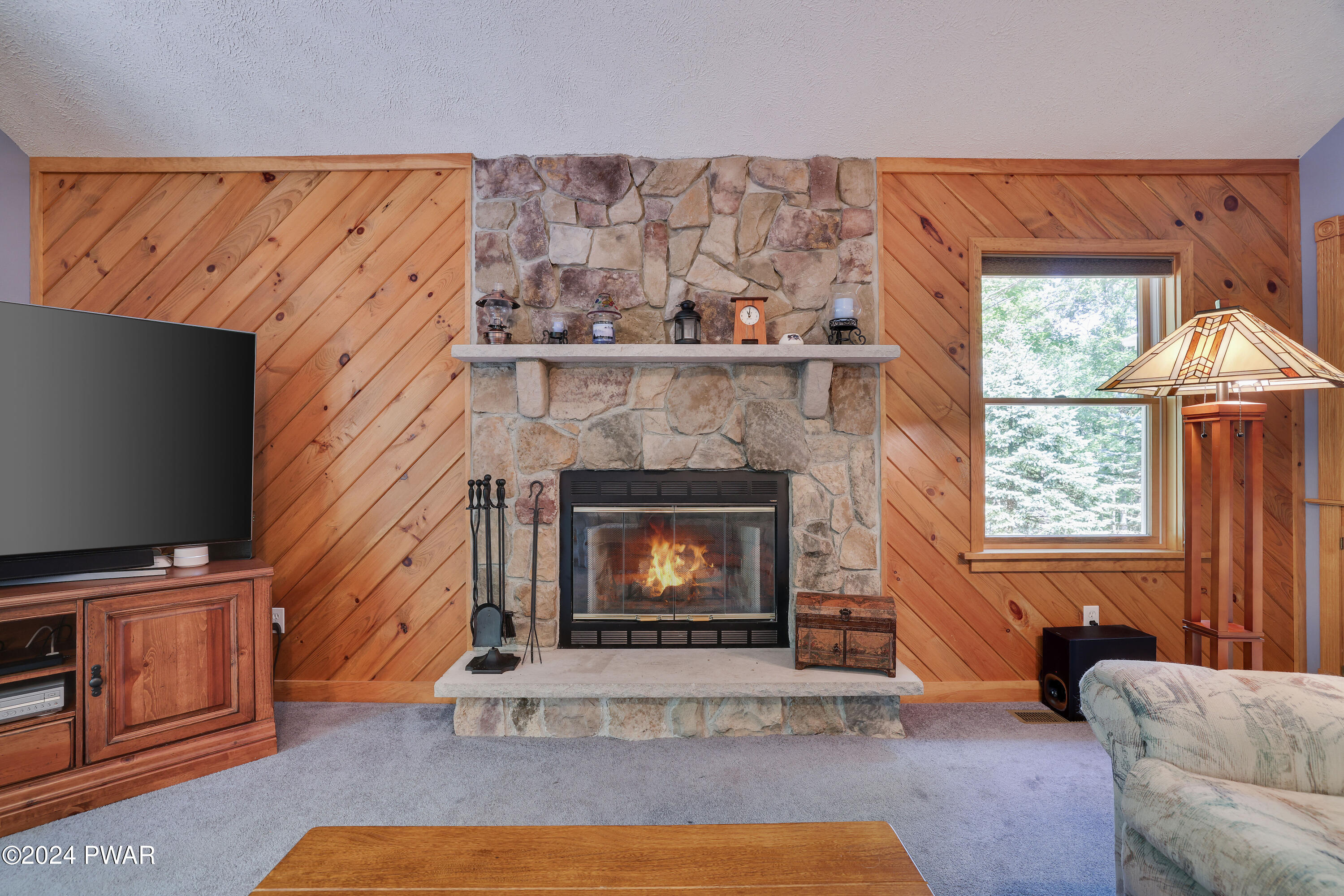 Hawley, Pennsylvania 18428, United States, 3 Bedrooms Bedrooms, ,2 BathroomsBathrooms,Residential,Pending,45841