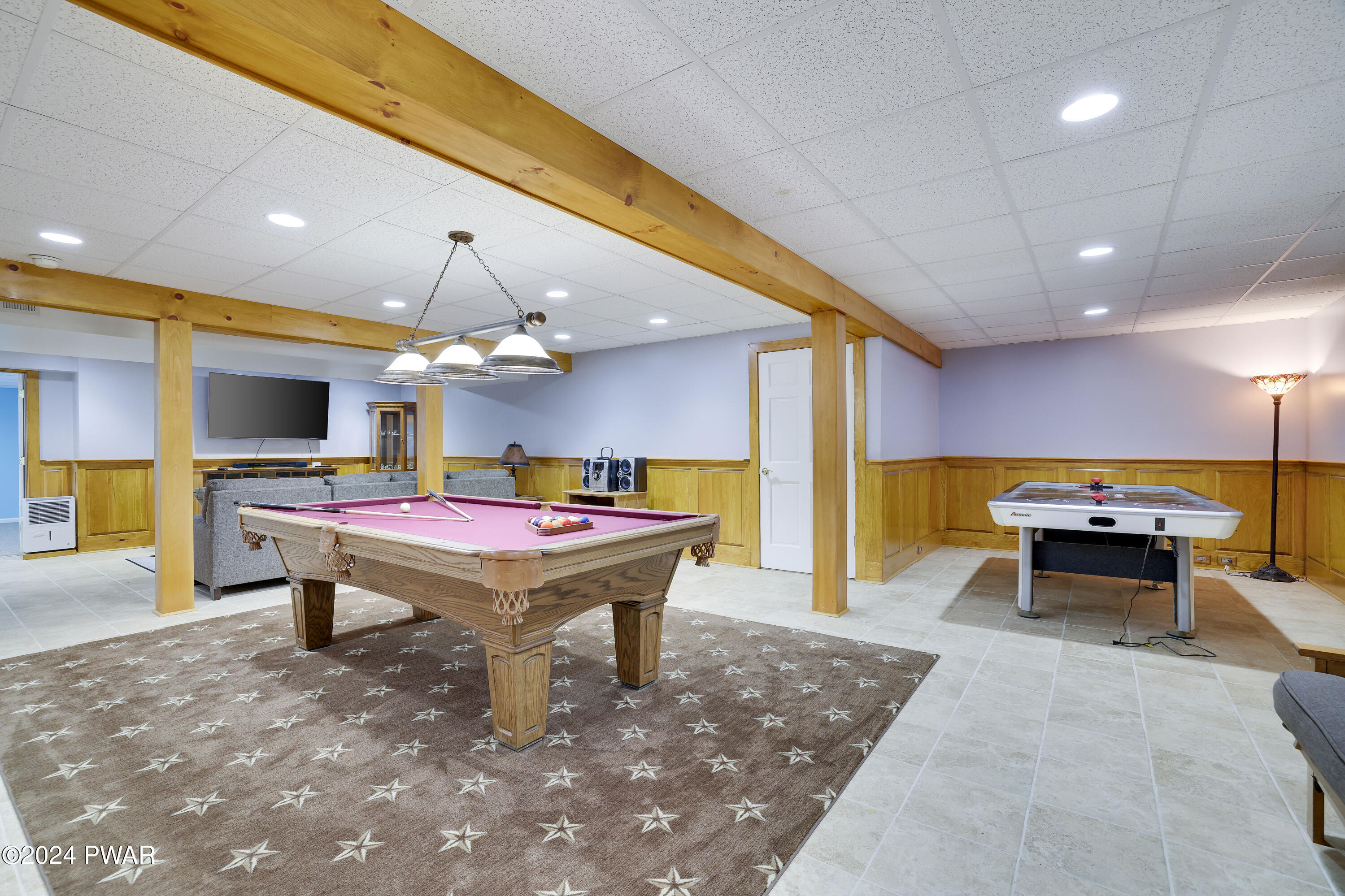 Hawley, Pennsylvania 18428, United States, 3 Bedrooms Bedrooms, ,2 BathroomsBathrooms,Residential,Pending,45841