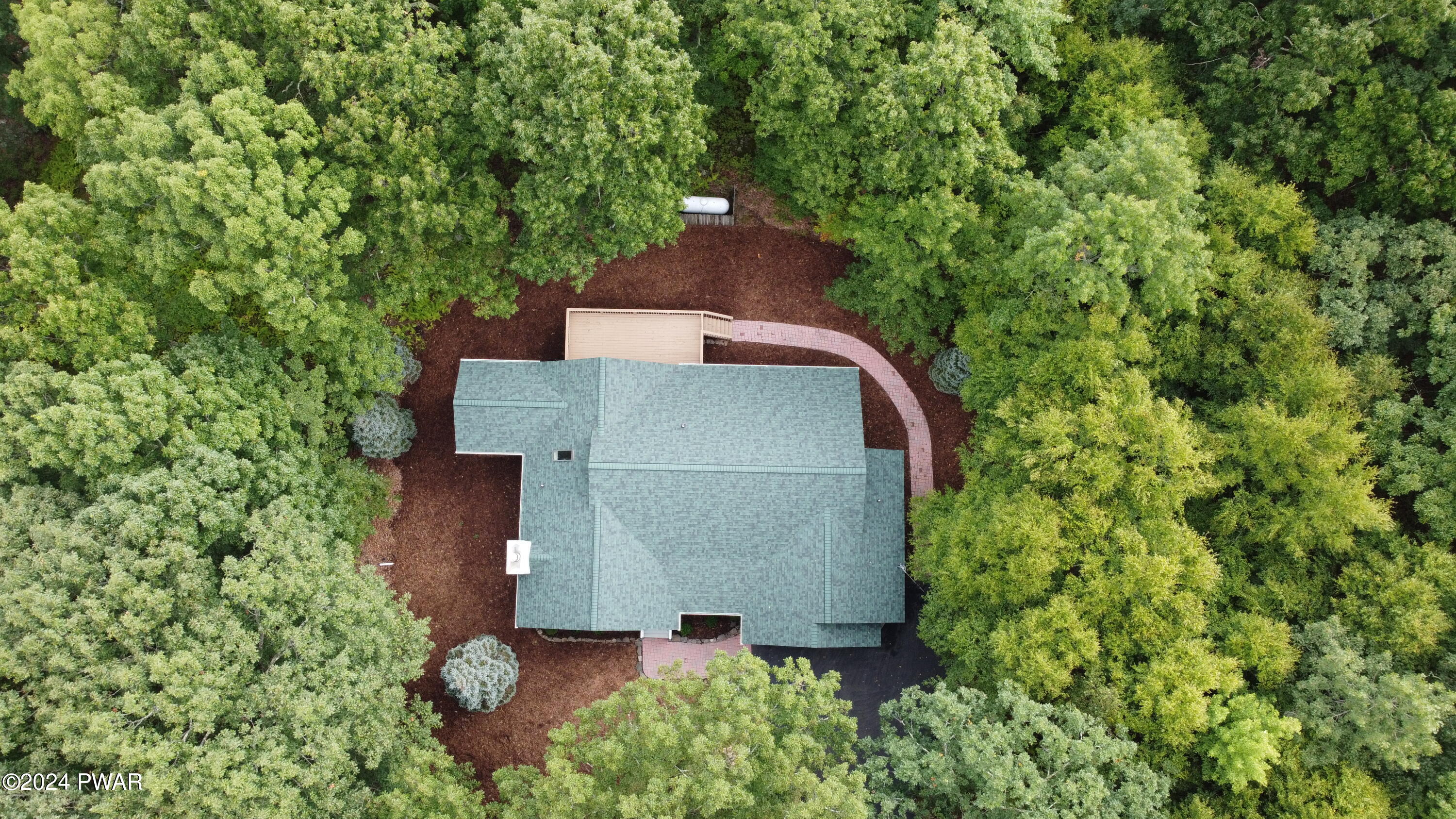 Hawley, Pennsylvania 18428, United States, 3 Bedrooms Bedrooms, ,2 BathroomsBathrooms,Residential,Pending,45841