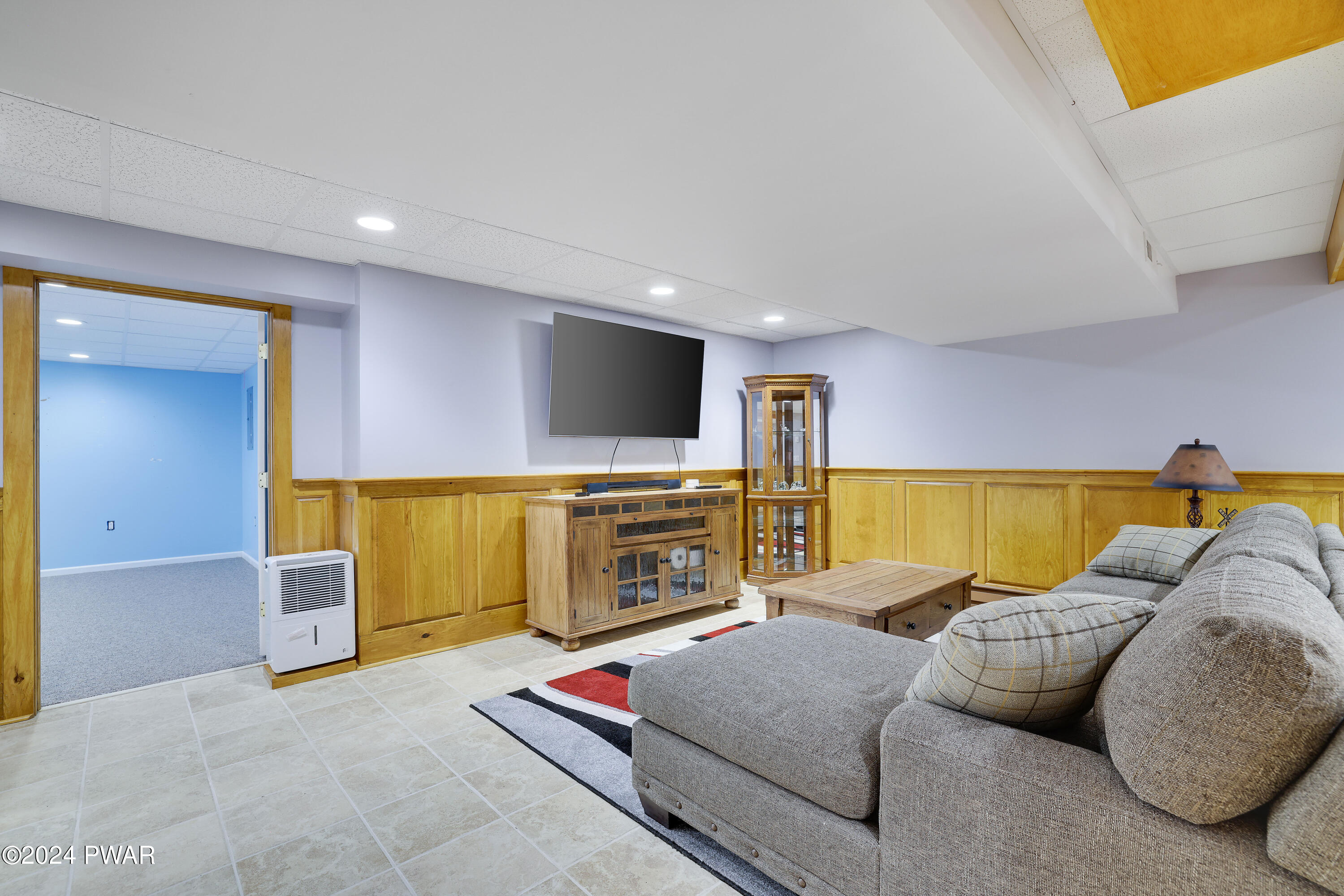 Hawley, Pennsylvania 18428, United States, 3 Bedrooms Bedrooms, ,2 BathroomsBathrooms,Residential,Pending,45841