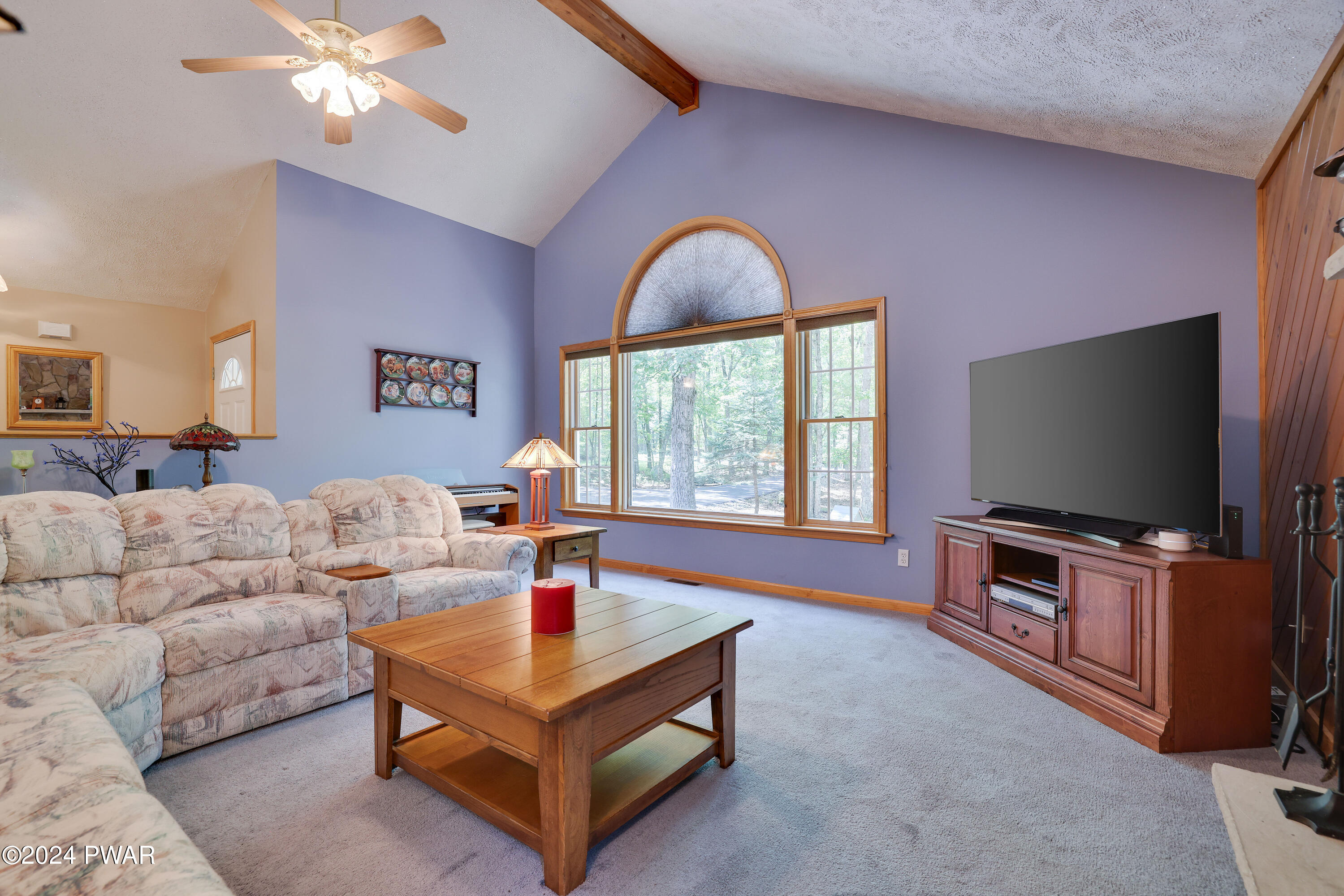 Hawley, Pennsylvania 18428, United States, 3 Bedrooms Bedrooms, ,2 BathroomsBathrooms,Residential,Pending,45841