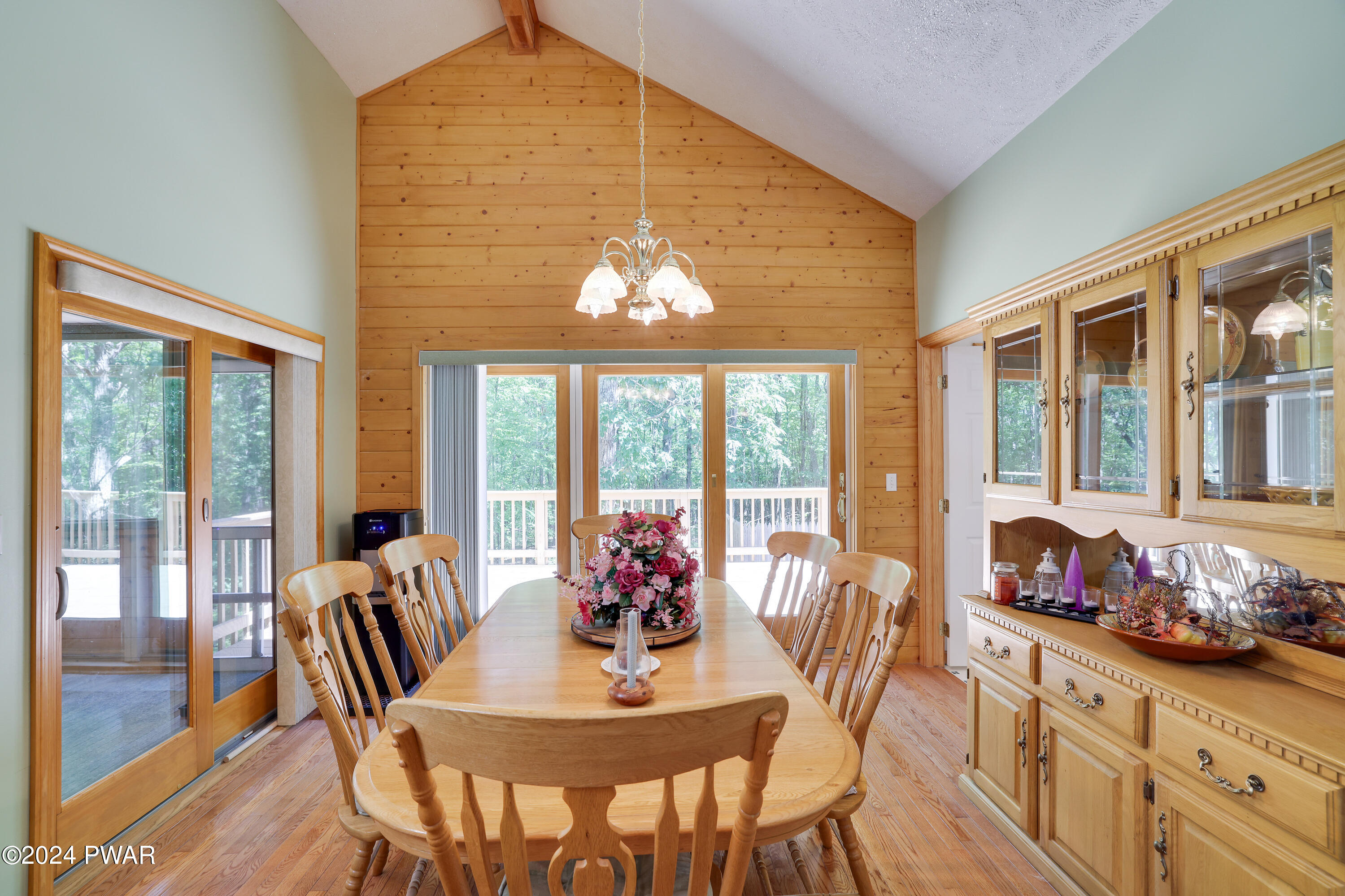 Hawley, Pennsylvania 18428, United States, 3 Bedrooms Bedrooms, ,2 BathroomsBathrooms,Residential,Pending,45841