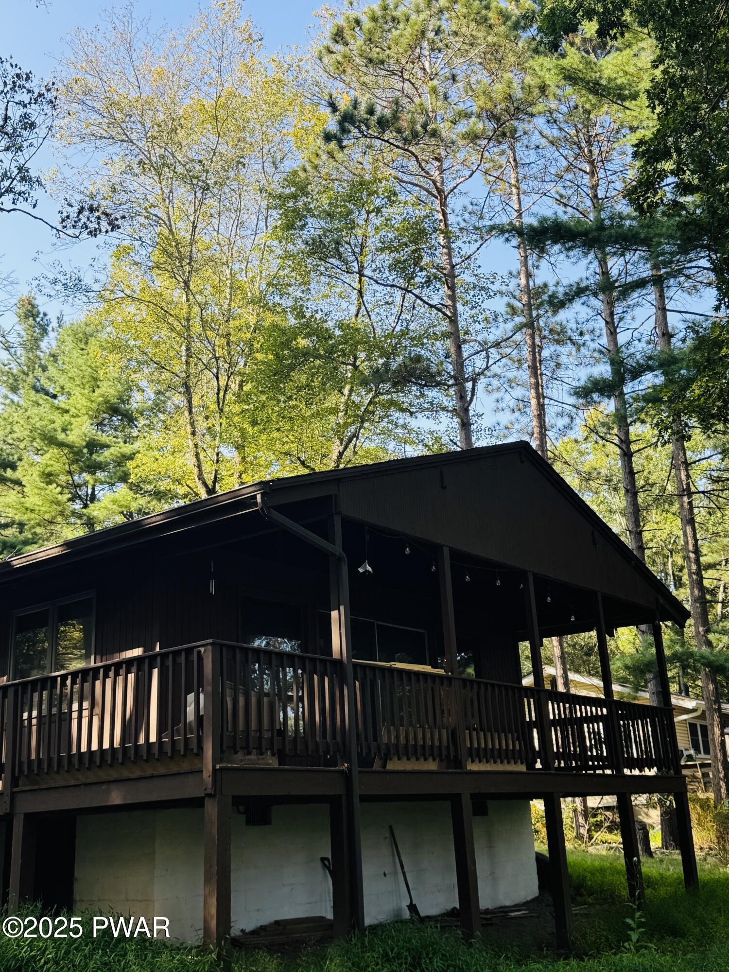 Lords Valley, Pennsylvania 18428, United States, 3 Bedrooms Bedrooms, ,1 BathroomBathrooms,Residential,Active,185483