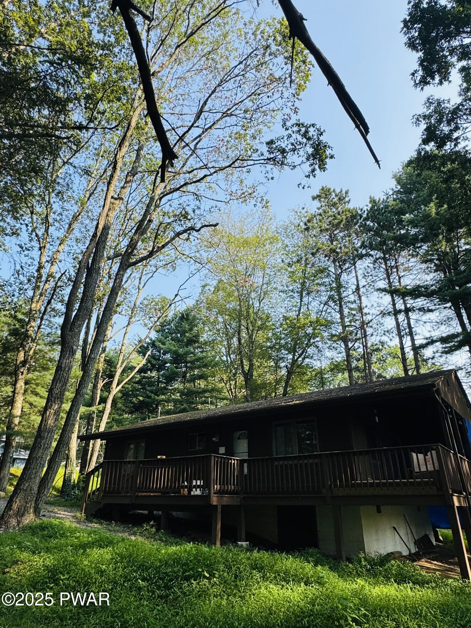 Lords Valley, Pennsylvania 18428, United States, 3 Bedrooms Bedrooms, ,1 BathroomBathrooms,Residential,Active,185483