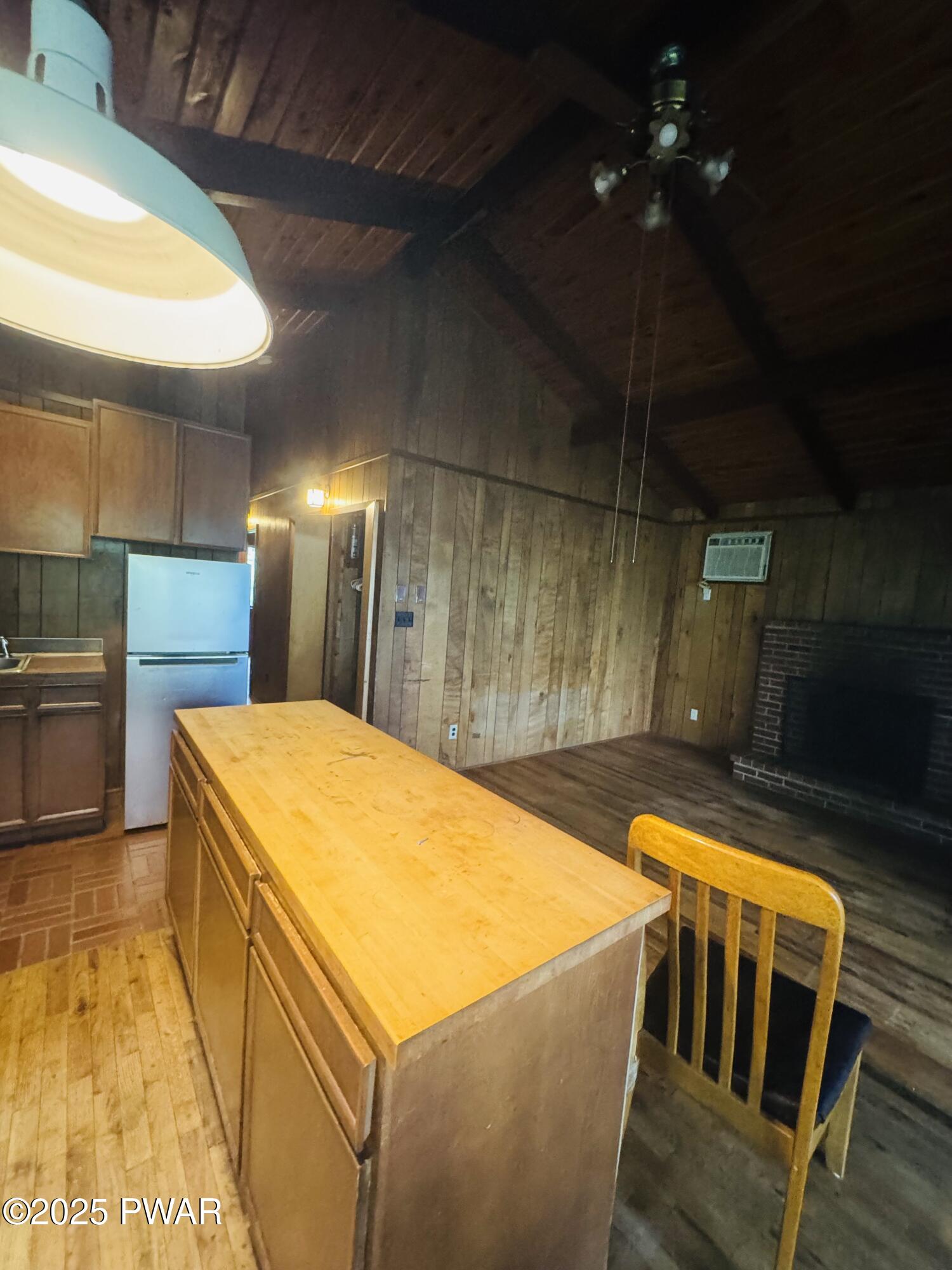 Lords Valley, Pennsylvania 18428, United States, 3 Bedrooms Bedrooms, ,1 BathroomBathrooms,Residential,Active,185483