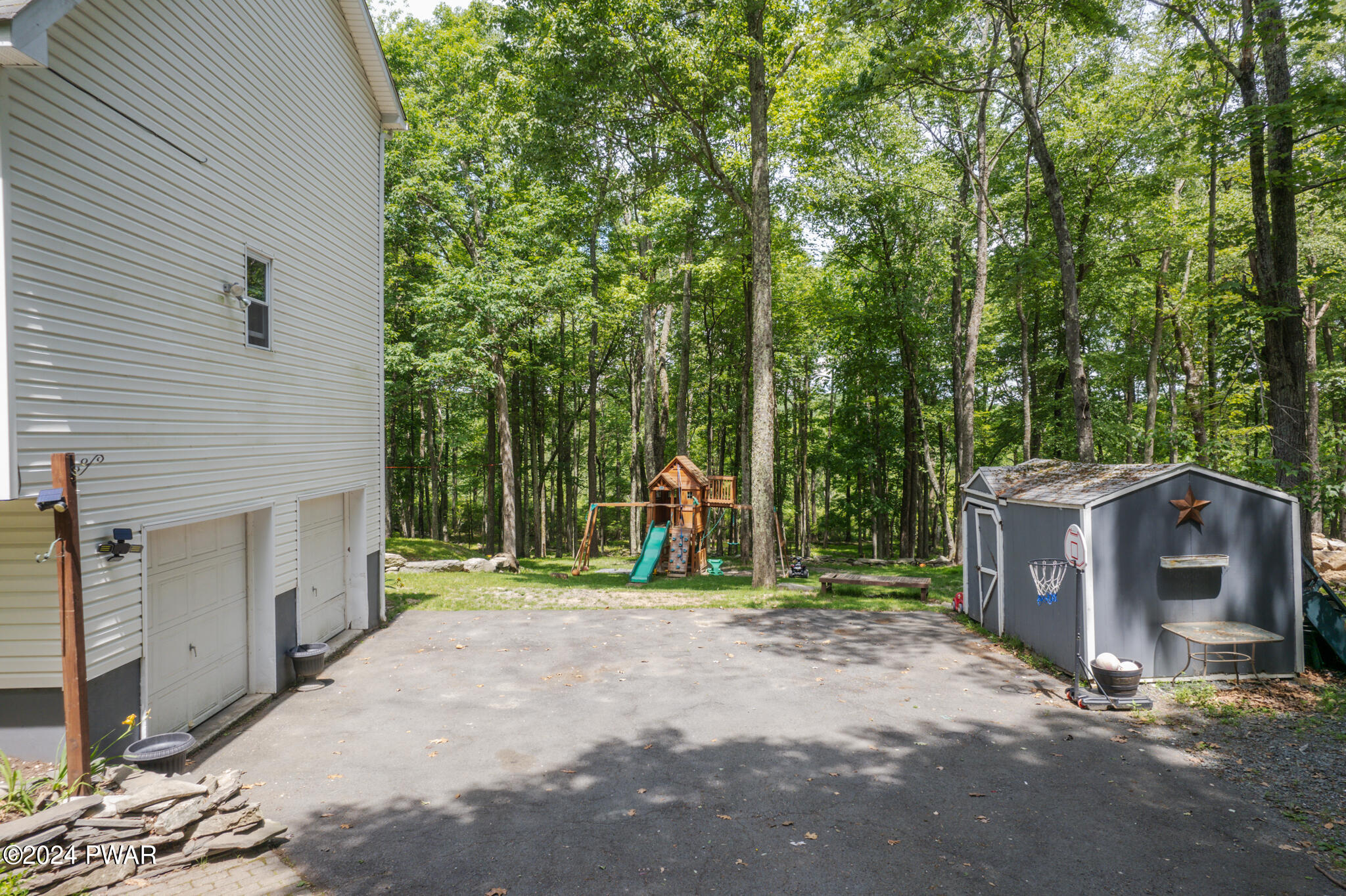 211 Conashaugh Trail, Milford, Pennsylvania image 8