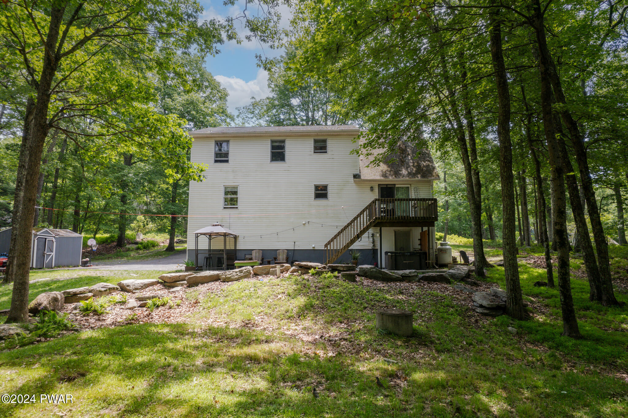 211 Conashaugh Trail, Milford, Pennsylvania image 10