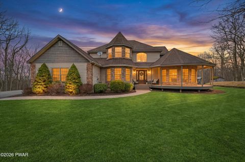 Homes For Sale - 1114 Dewberry Drive<br/> Wayne County, Hawley, PA 18428