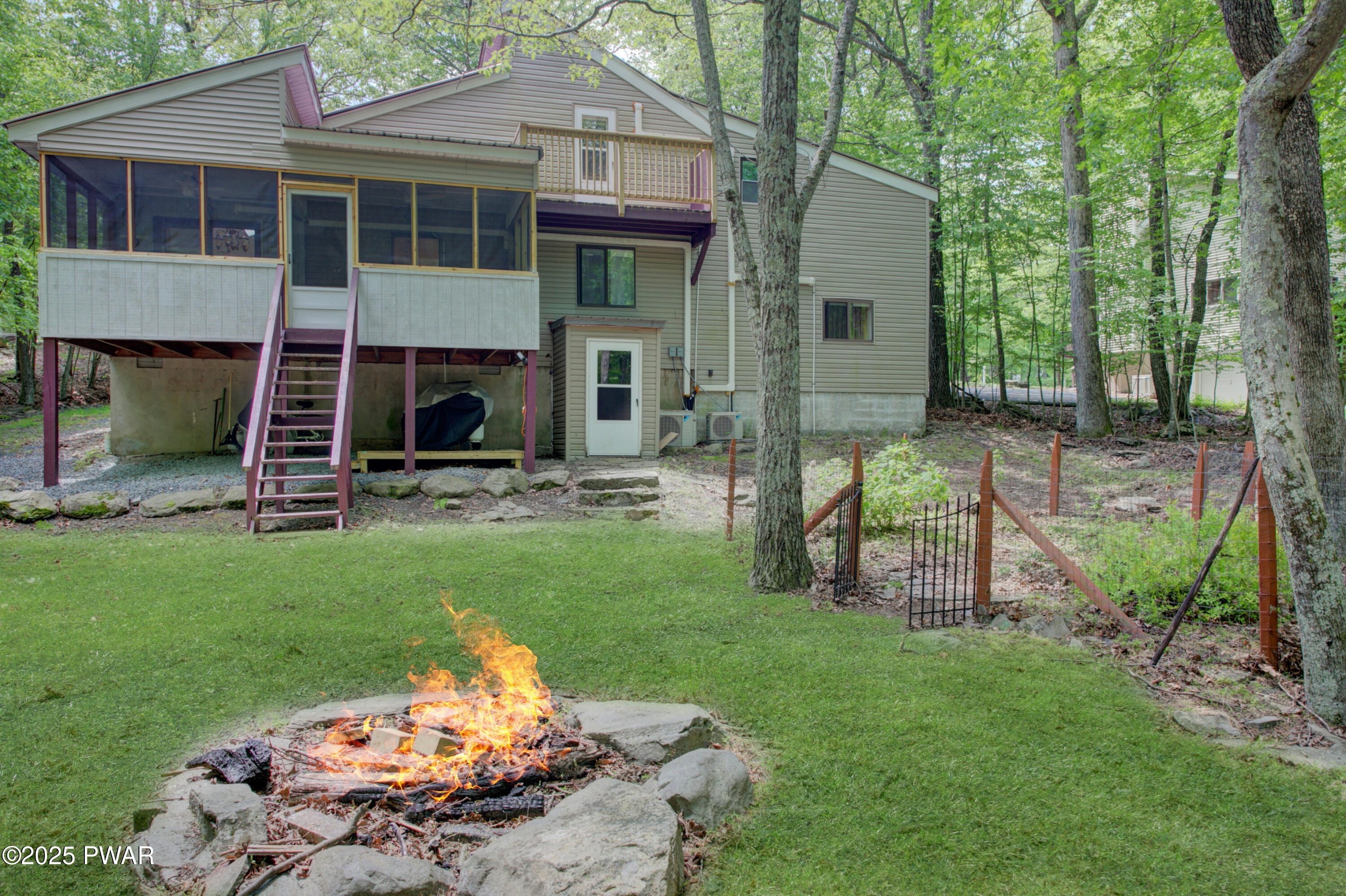 116 Rainbow Dr Drive, Lackawaxen, Pennsylvania image 1