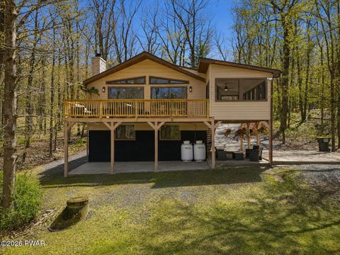 Homes For Sale - 330 Surrey Drive<br/> Pike County, Hawley, PA 18428