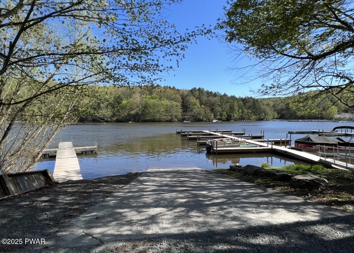 Larkspur Lane, Milford, Pennsylvania image 10