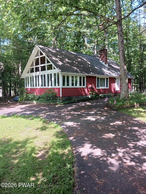 Homes For Sale - 107 Fawn Lake Drive<br/> Dingmans Ferry, PA 18328