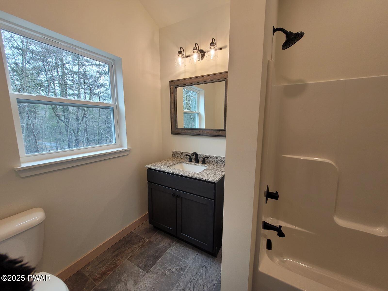 101 Maple Leaf Road, Lackawaxen, Pennsylvania image 27