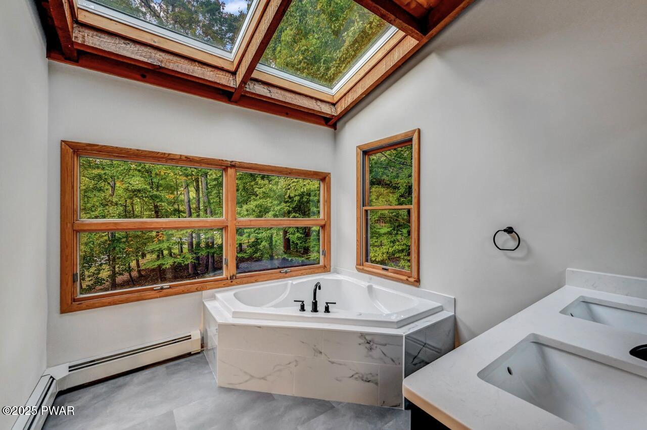 231 Tanglewood Drive, Greentown, Pennsylvania image 34