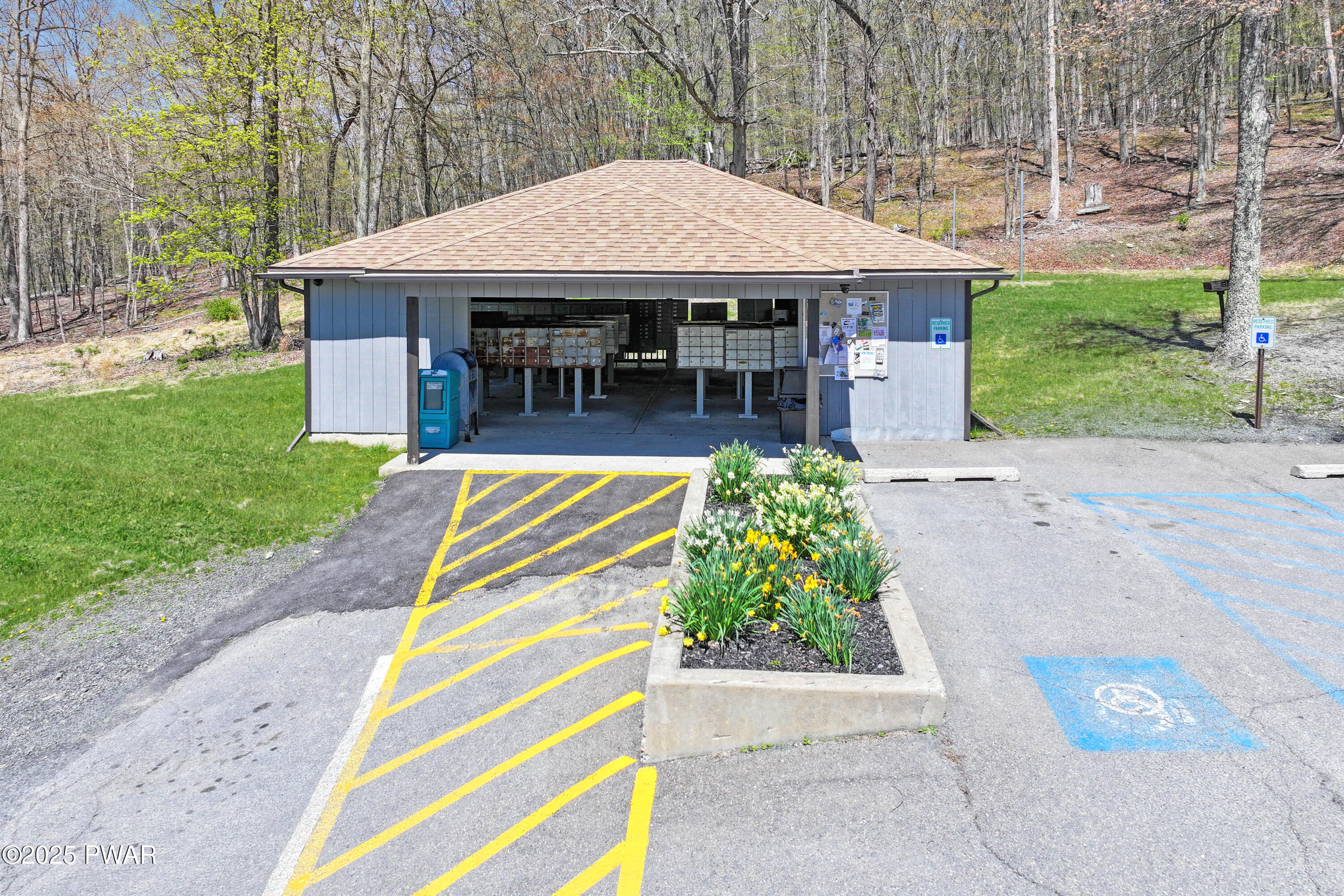 109 Grossbeak Court, Bushkill, Pennsylvania image 25