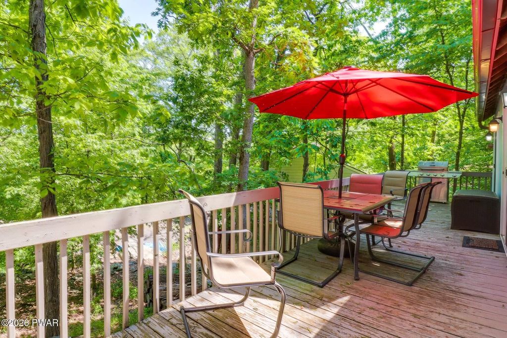 Photo of 111 Park Court, Bushkill, PA 18324 (MLS # PW260544)