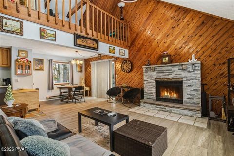 Homes For Sale - 6030 Boardwalk Drive<br/> Tobyhanna, PA 18466