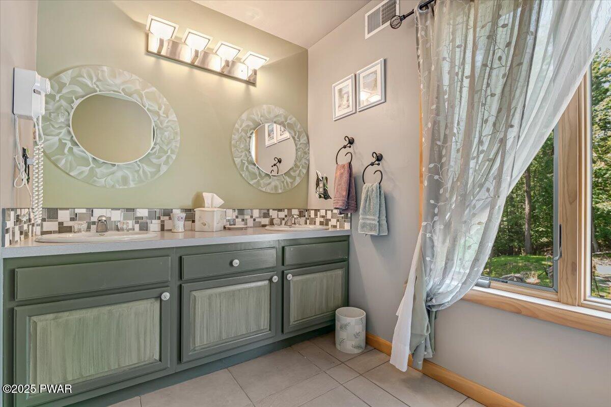 104 Chapel Court, Greentown, Pennsylvania image 24