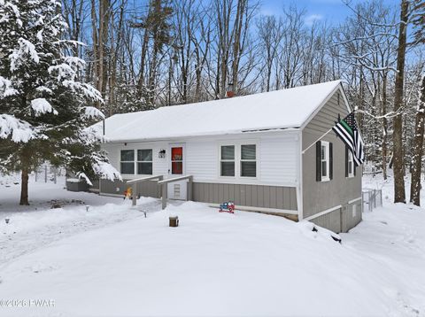 Homes For Sale - 111 Hickory Drive<br/> Greentown, PA 18426