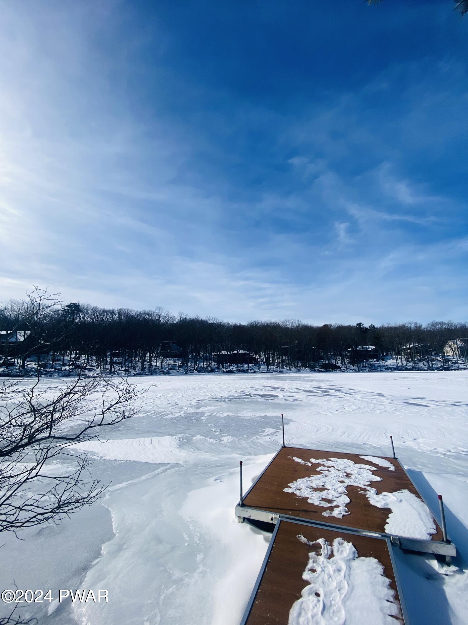 Lords Valley, Pennsylvania 18428, United States, 4 Bedrooms Bedrooms, ,3 BathroomsBathrooms,Residential,Pending,66444