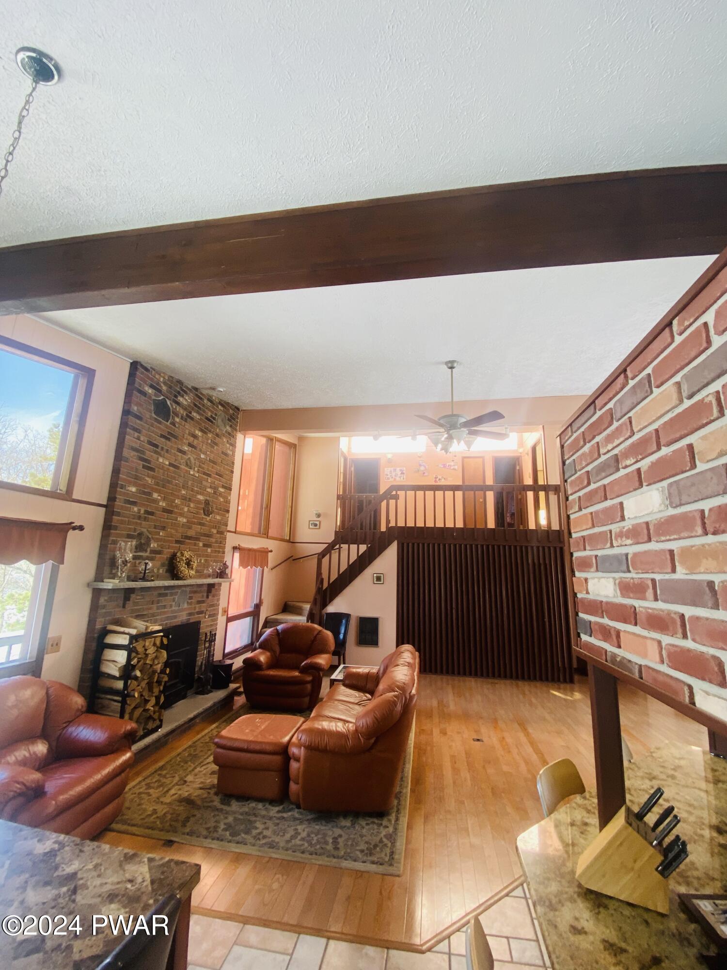 Lords Valley, Pennsylvania 18428, United States, 4 Bedrooms Bedrooms, ,3 BathroomsBathrooms,Residential,Pending,66444