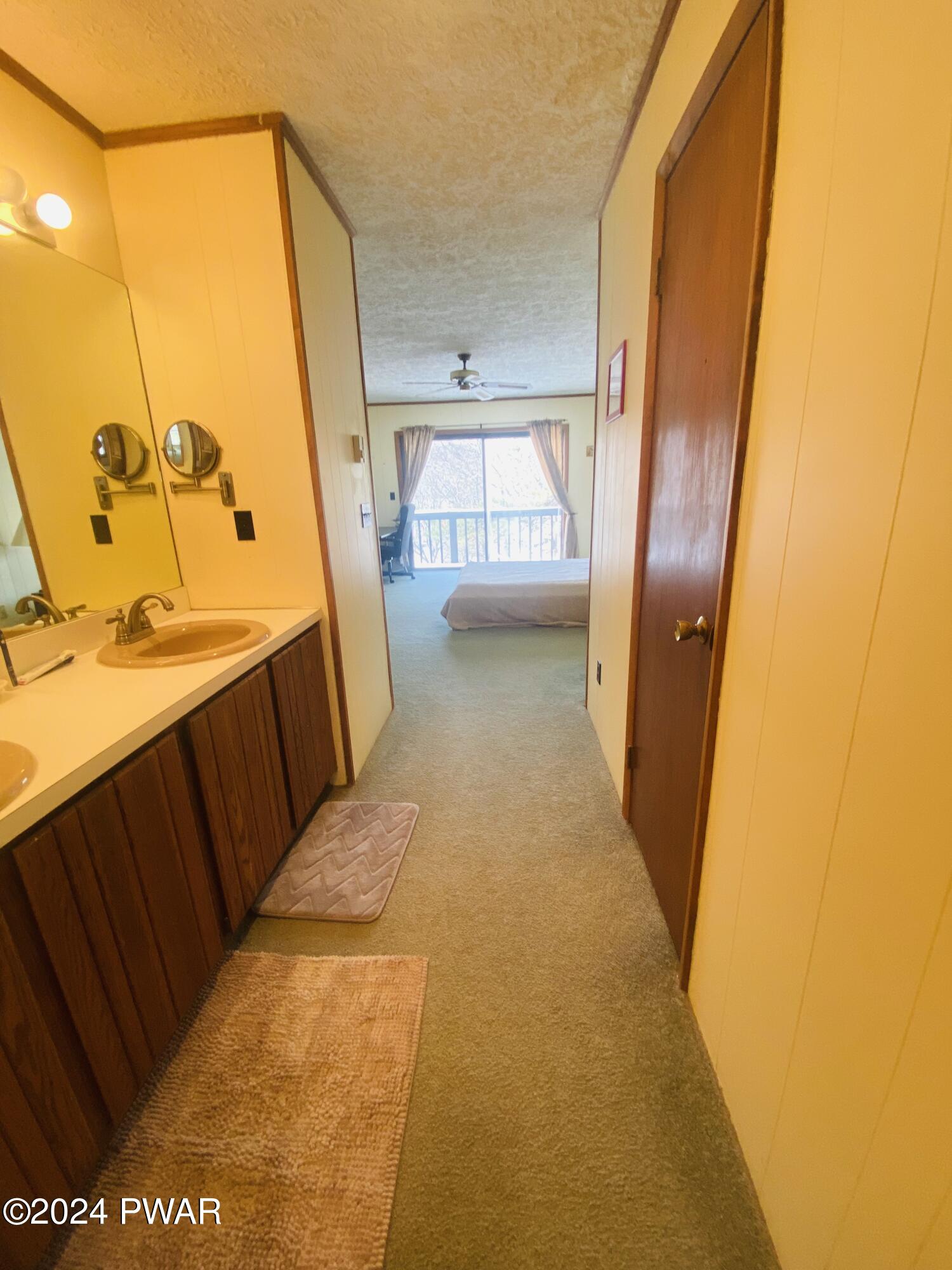 Lords Valley, Pennsylvania 18428, United States, 4 Bedrooms Bedrooms, ,3 BathroomsBathrooms,Residential,Pending,66444