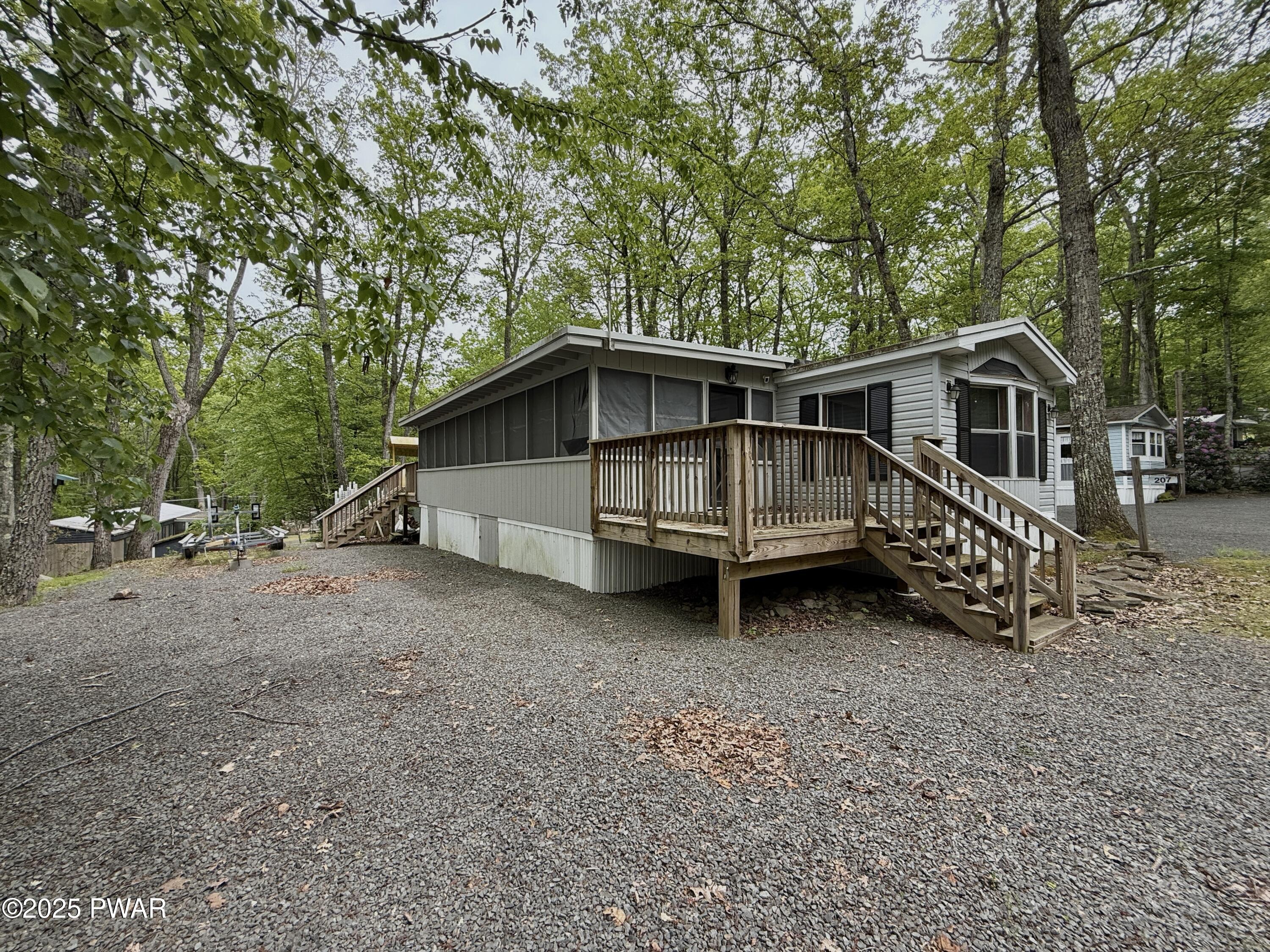 207 Upper Park Road, Tafton, Pennsylvania image 1