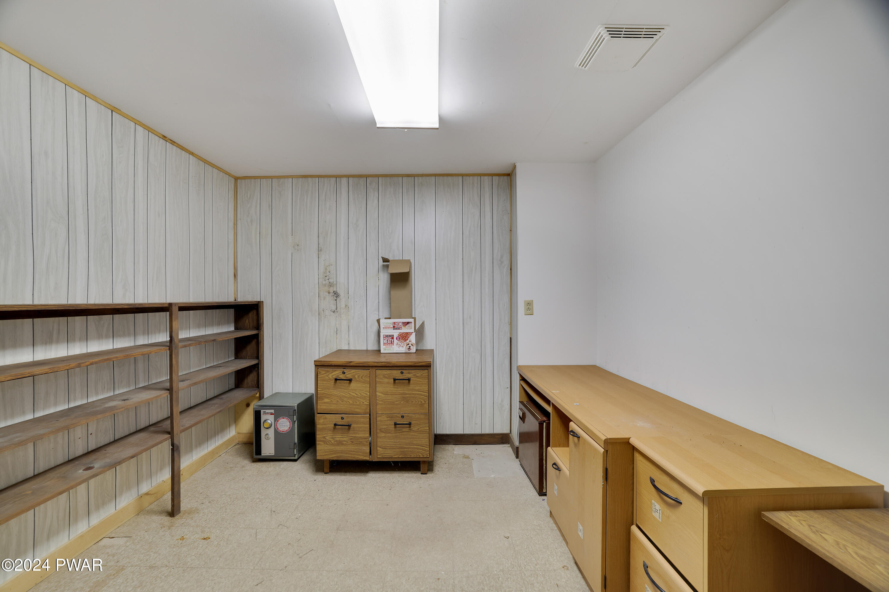 Beach Lake, Pennsylvania 18405, United States, 3 Bedrooms Bedrooms, ,3 BathroomsBathrooms,Residential,Pending,59007