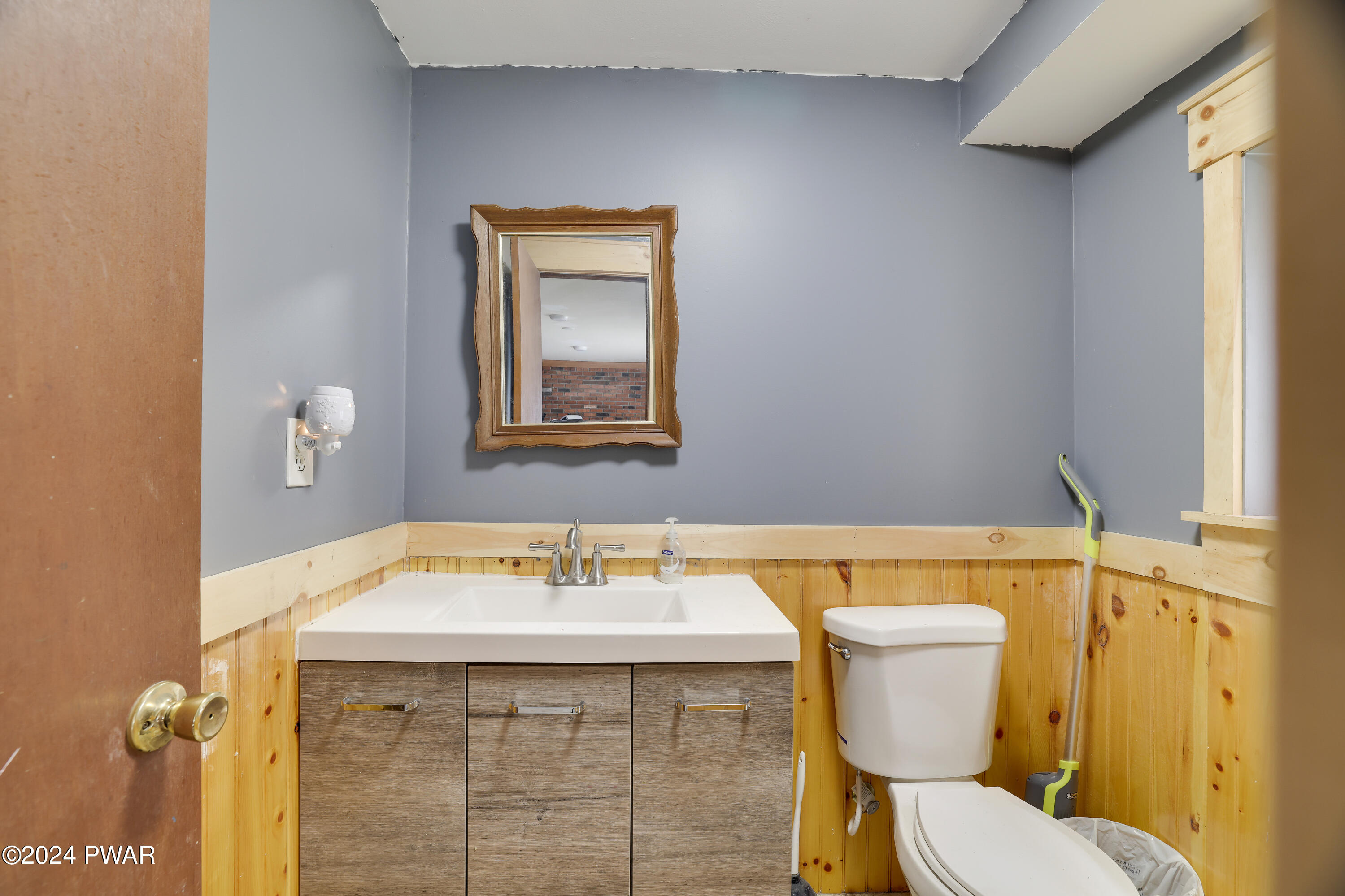 Beach Lake, Pennsylvania 18405, United States, 3 Bedrooms Bedrooms, ,3 BathroomsBathrooms,Residential,Pending,59007