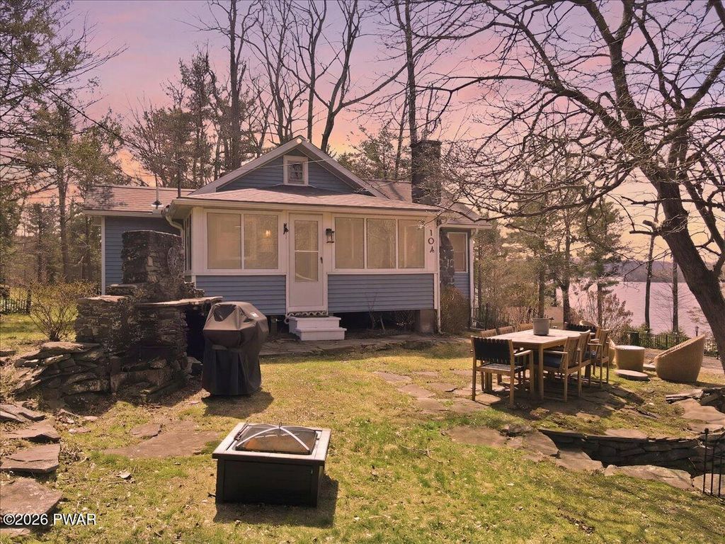 Photo of 104 Lane Court, Paupack, PA 18451 (MLS # PW260821)