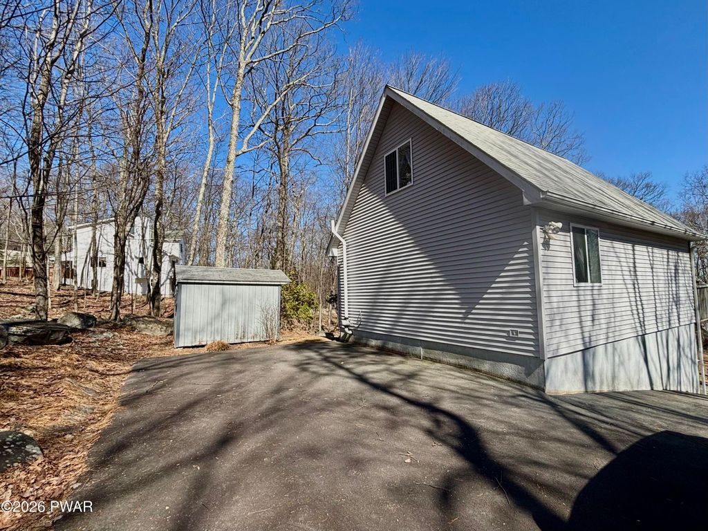 Photo of 106 Keystone Court, Dingmans Ferry, PA 18328 (MLS # PW260554)