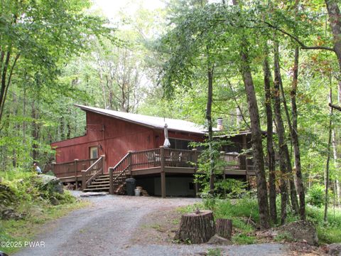 Homes For Sale - 124 Hickory Drive<br/> Pike County, Hawley, PA 18428