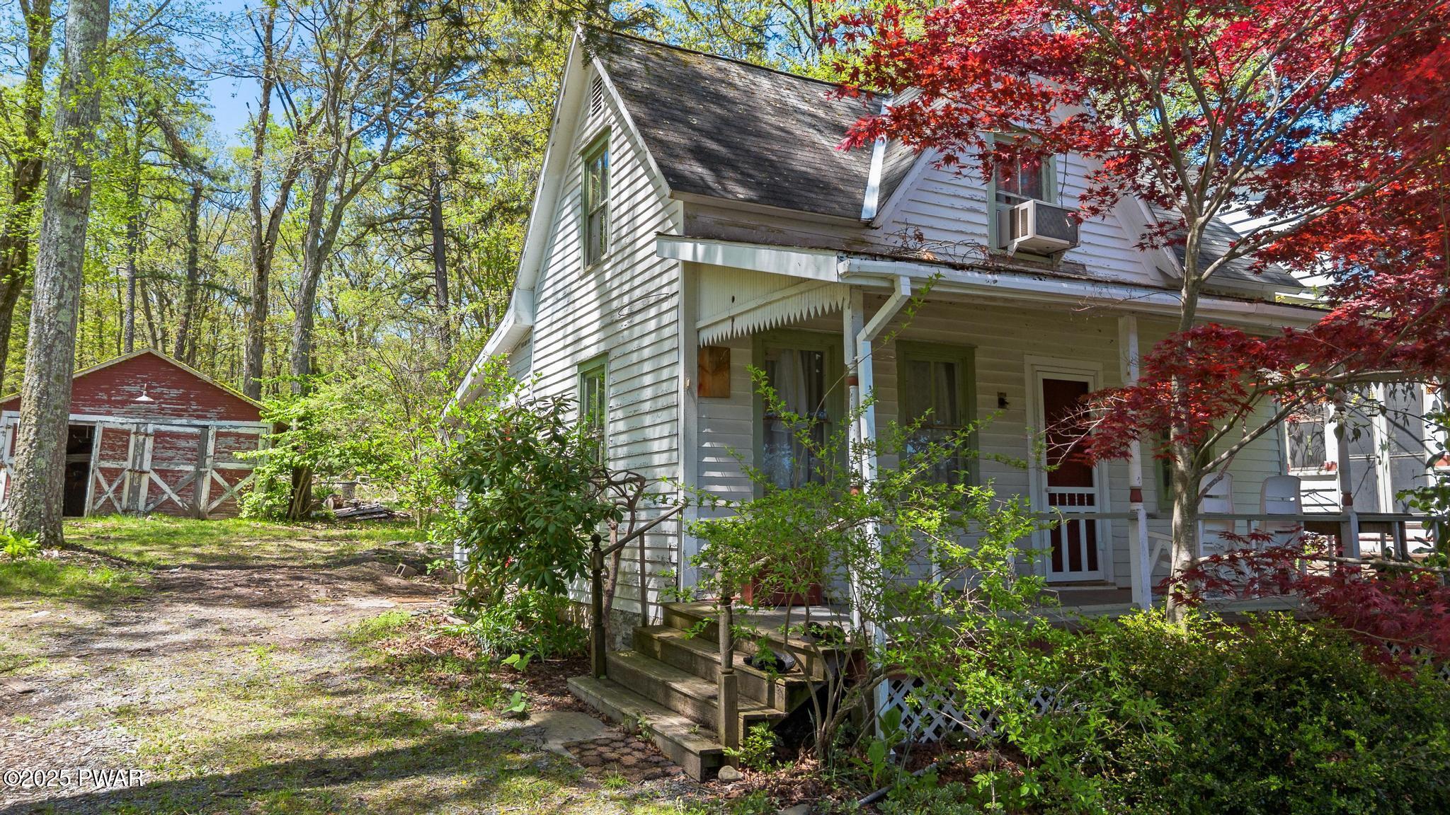 292 Rt 590, Greeley, Pennsylvania image 1