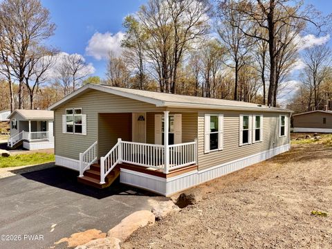 Mobile Home For Sale - 106 Middle Road<br/> Greentown, PA 18426
