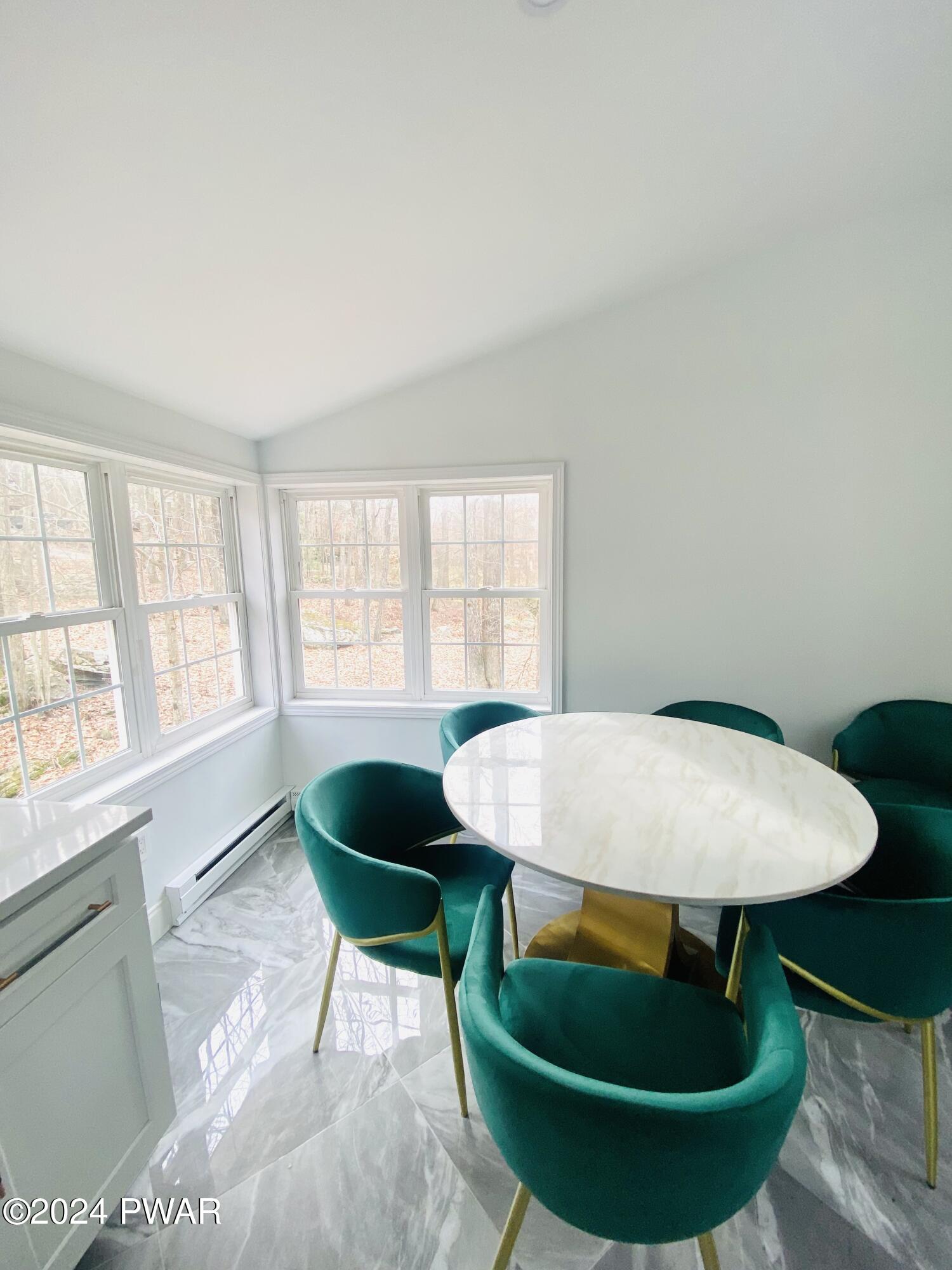 Lords Valley, Pennsylvania 18428, United States, 4 Bedrooms Bedrooms, ,2 BathroomsBathrooms,Residential,Pending,64988