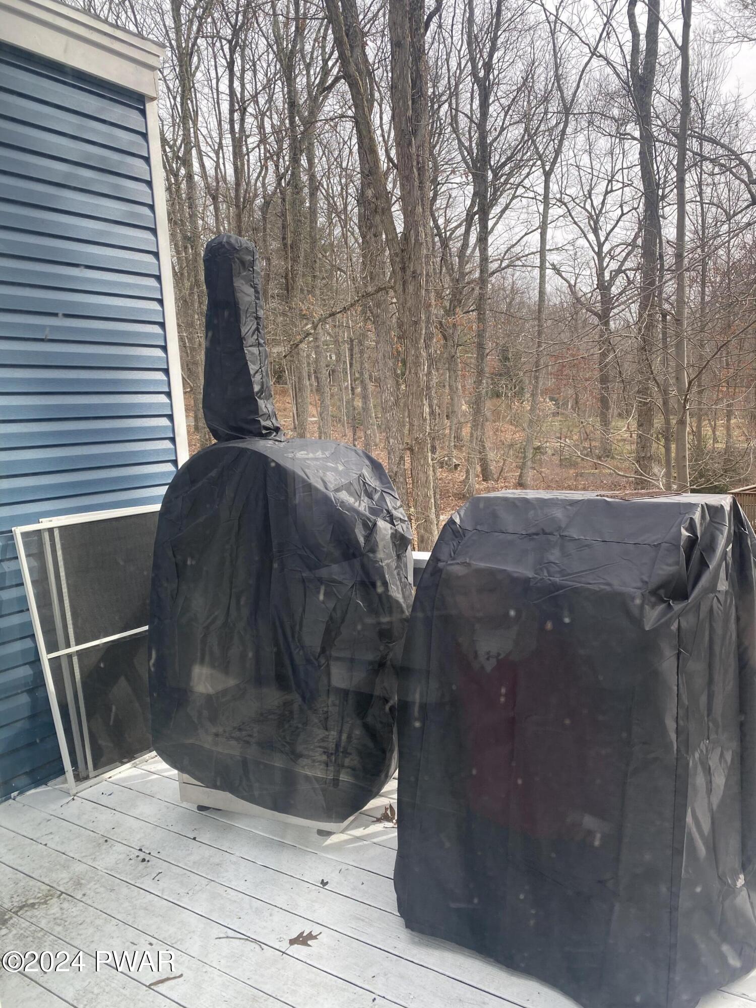 Lords Valley, Pennsylvania 18428, United States, 4 Bedrooms Bedrooms, ,2 BathroomsBathrooms,Residential,Pending,64988