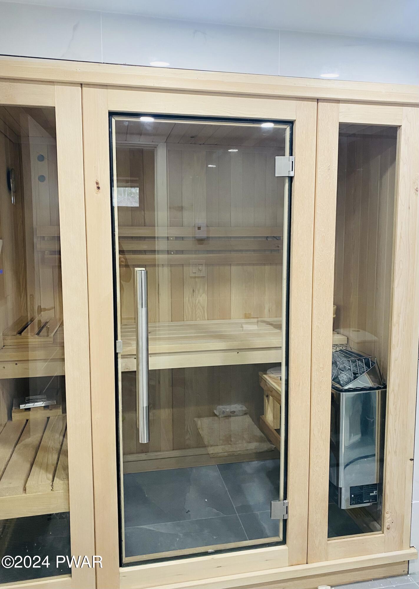 Lords Valley, Pennsylvania 18428, United States, 4 Bedrooms Bedrooms, ,2 BathroomsBathrooms,Residential,Pending,64988