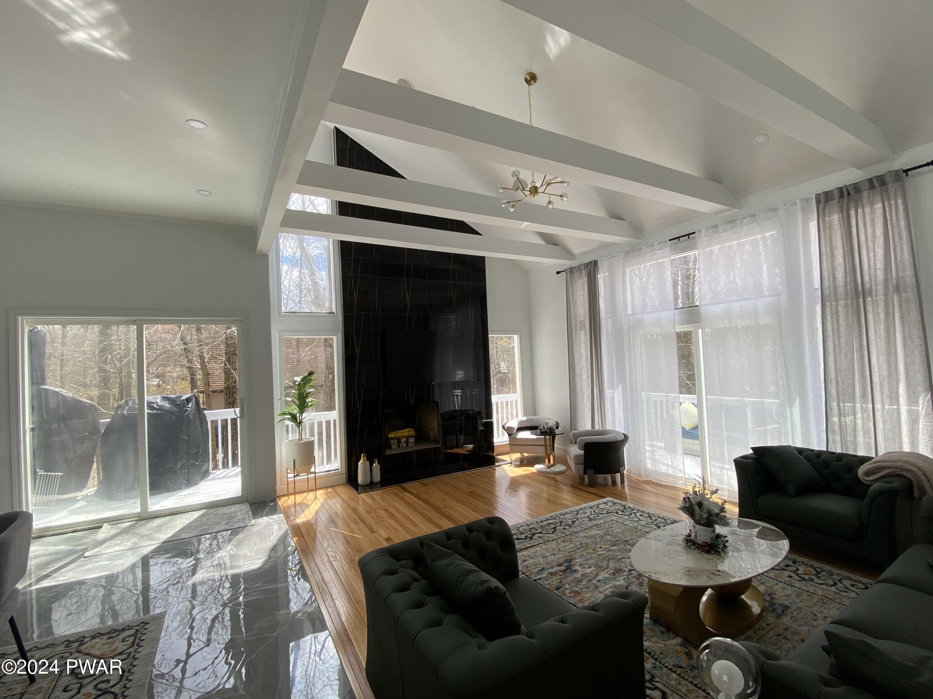 Lords Valley, Pennsylvania 18428, United States, 4 Bedrooms Bedrooms, ,2 BathroomsBathrooms,Residential,Pending,64988