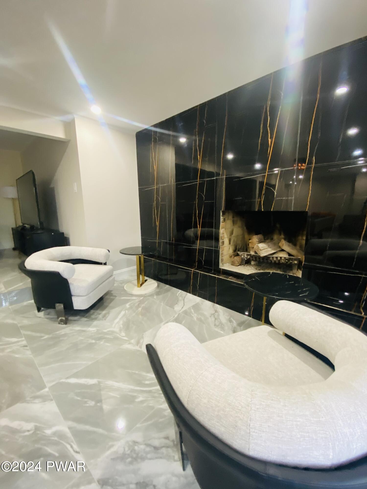 Lords Valley, Pennsylvania 18428, United States, 4 Bedrooms Bedrooms, ,2 BathroomsBathrooms,Residential,Pending,64988